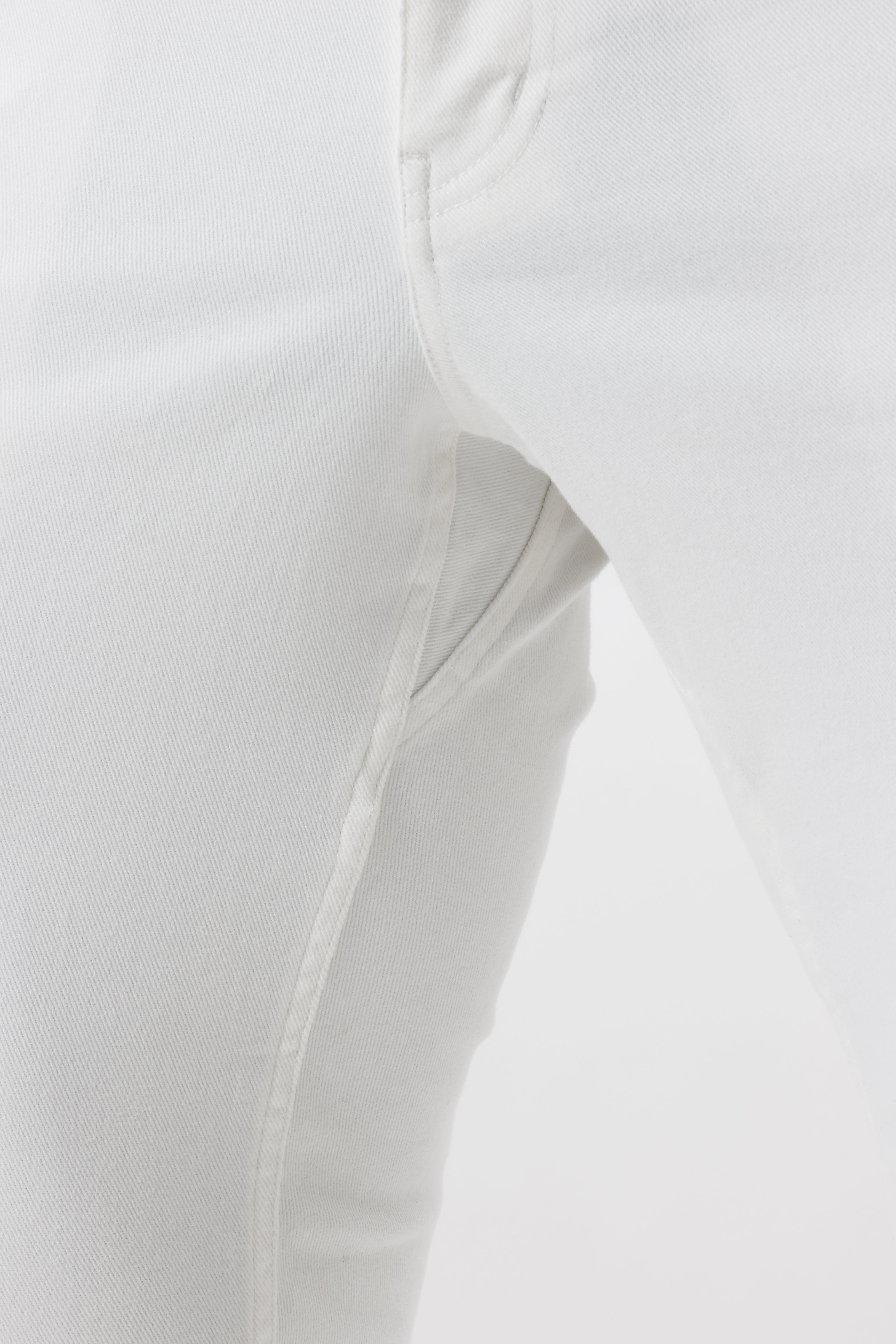 【強靭な脚がカッコ良い】 ハイストレッチスリムパンツ