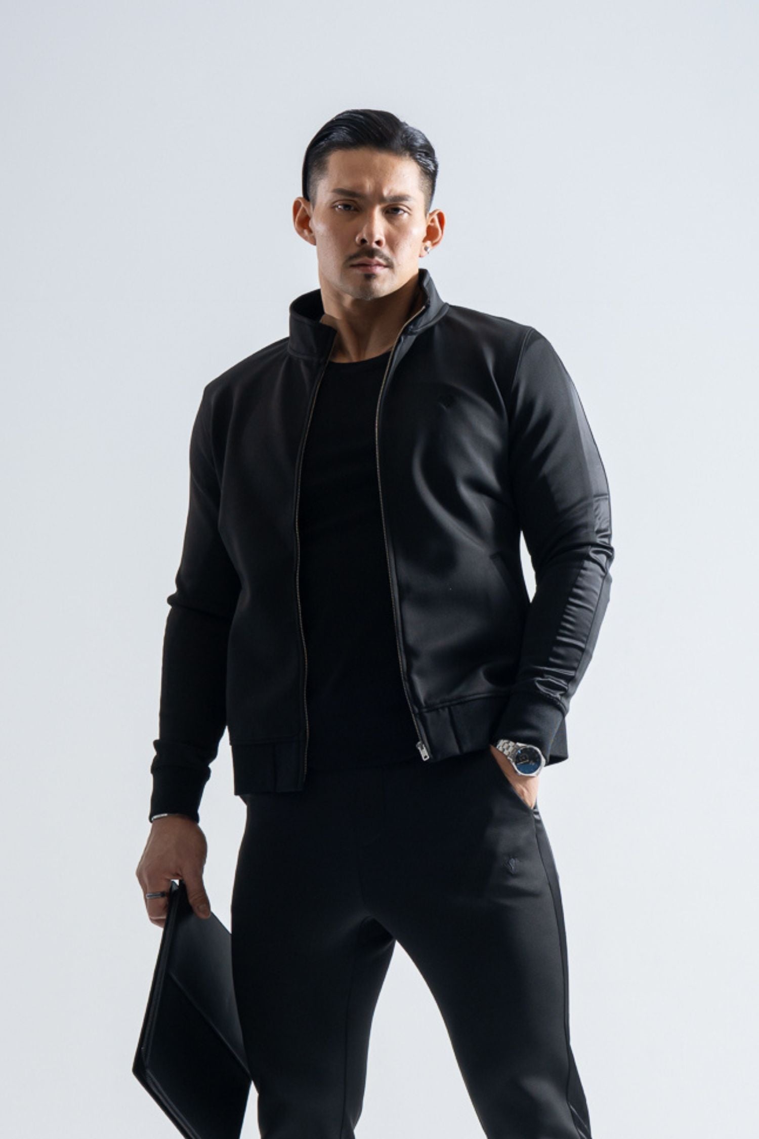 【NEW ARRIVAL】 ブラックライン トラックジャケット