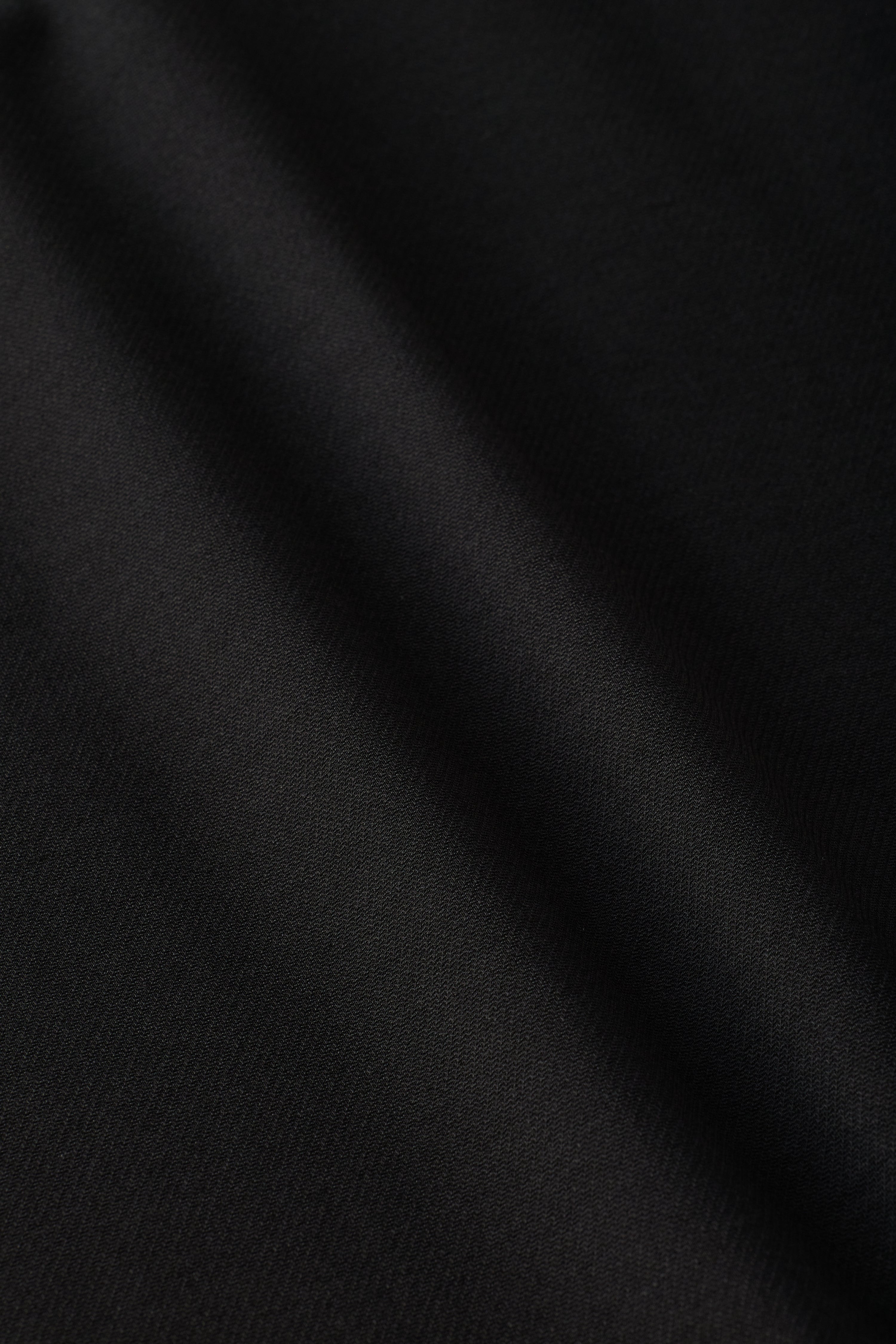 【NEW ARRIVAL】 シャドウエンブレム長袖T