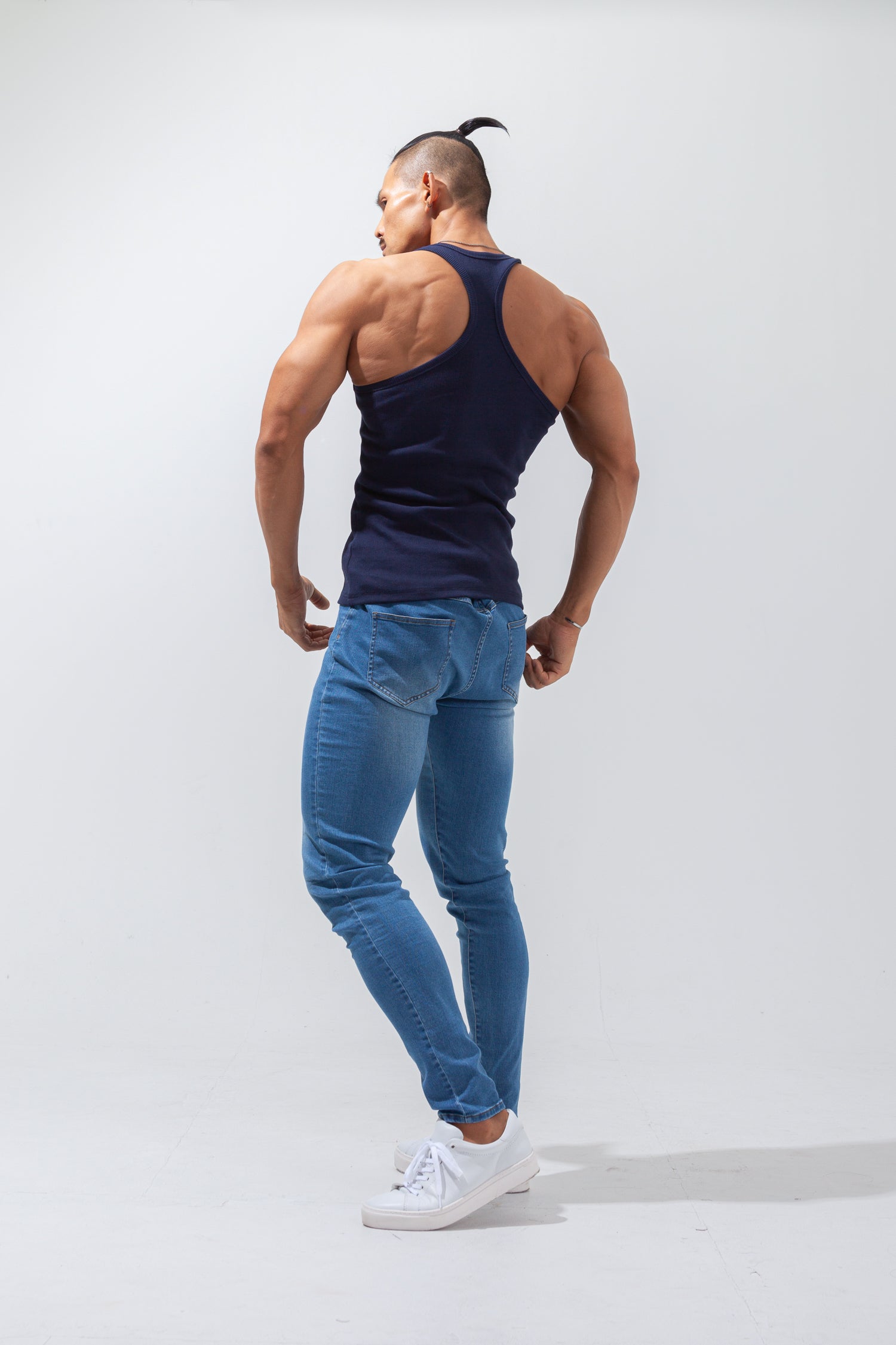 《在庫XXLのみ》 《サイズ交換不可》 Rib Emblem Y-Tank - NAVY