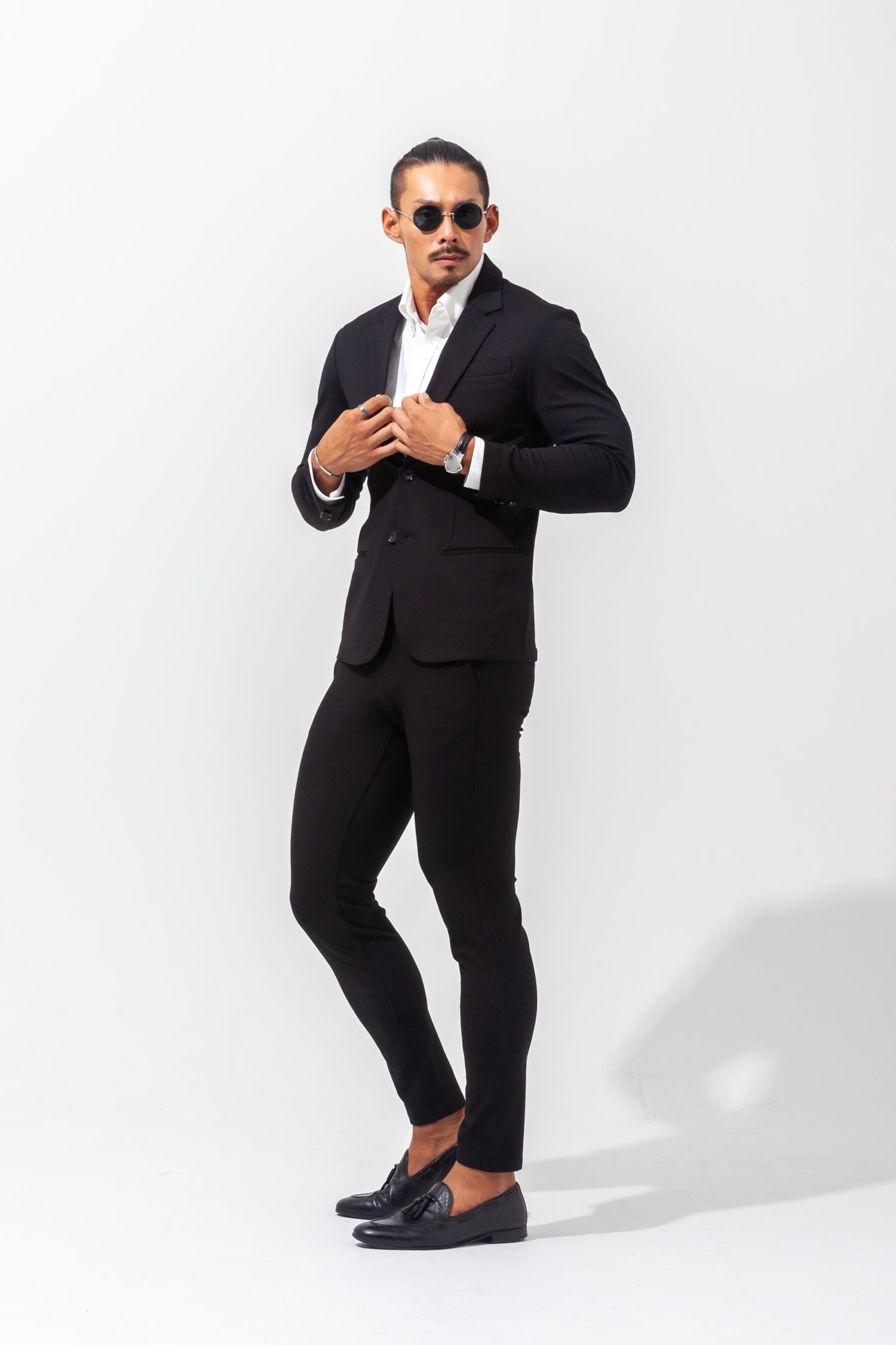 【想像以上のフィット感】 ハイパーストレッチジャケット ブラック