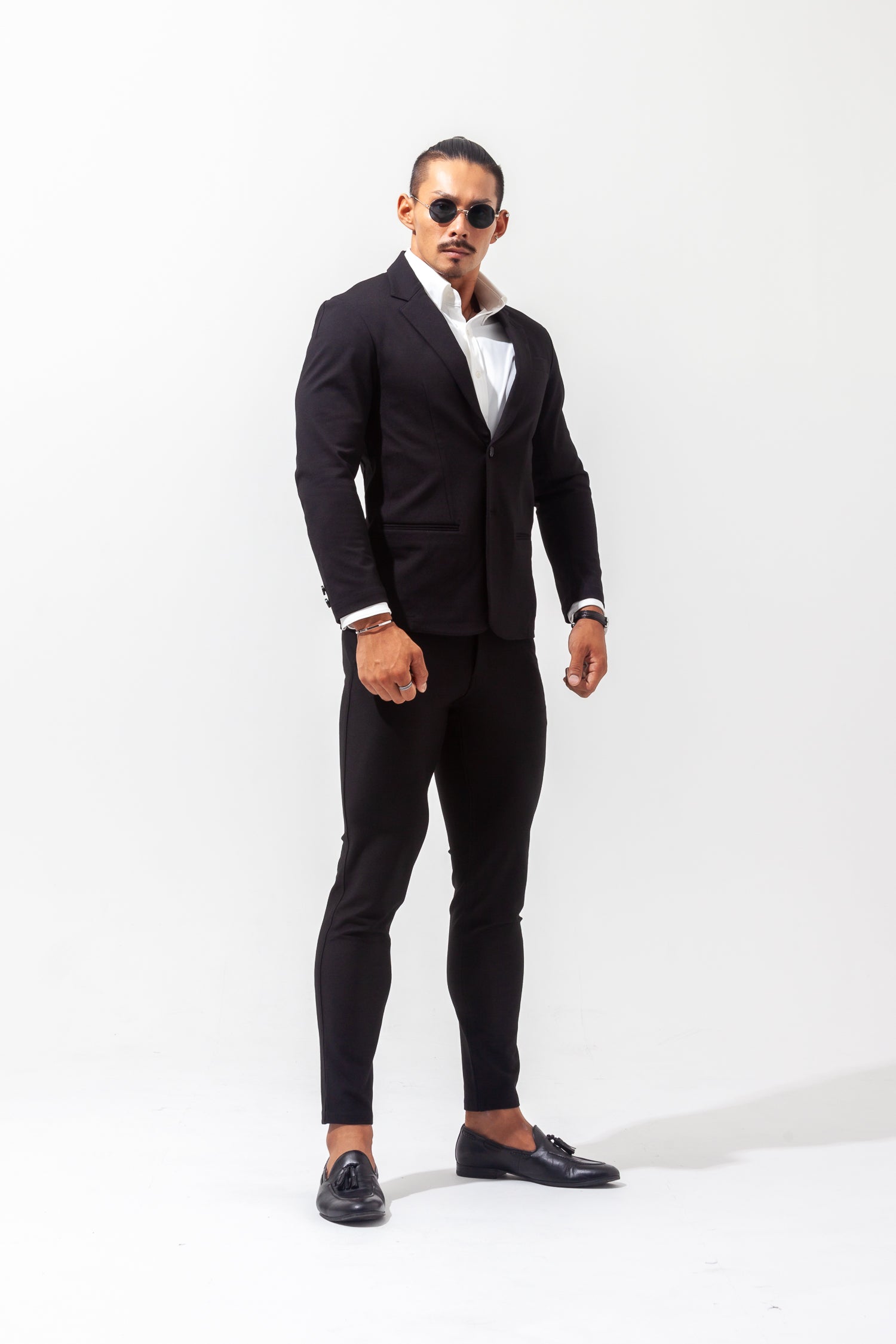 【想像以上のフィット感】 ハイパーストレッチジャケット ブラック