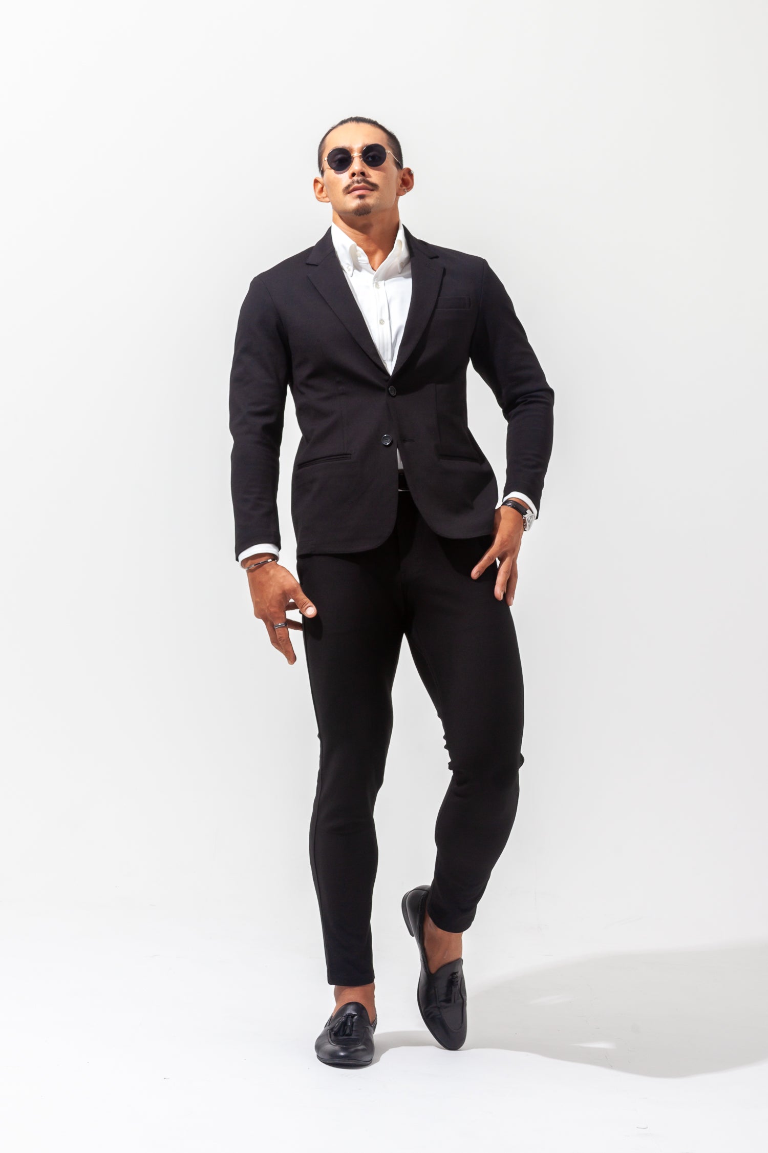 【想像以上のフィット感】 ハイパーストレッチジャケット ブラック