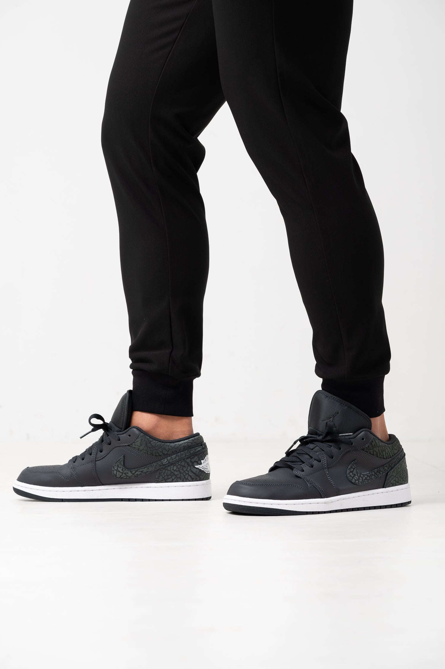 【NEW】 Premium Joggers