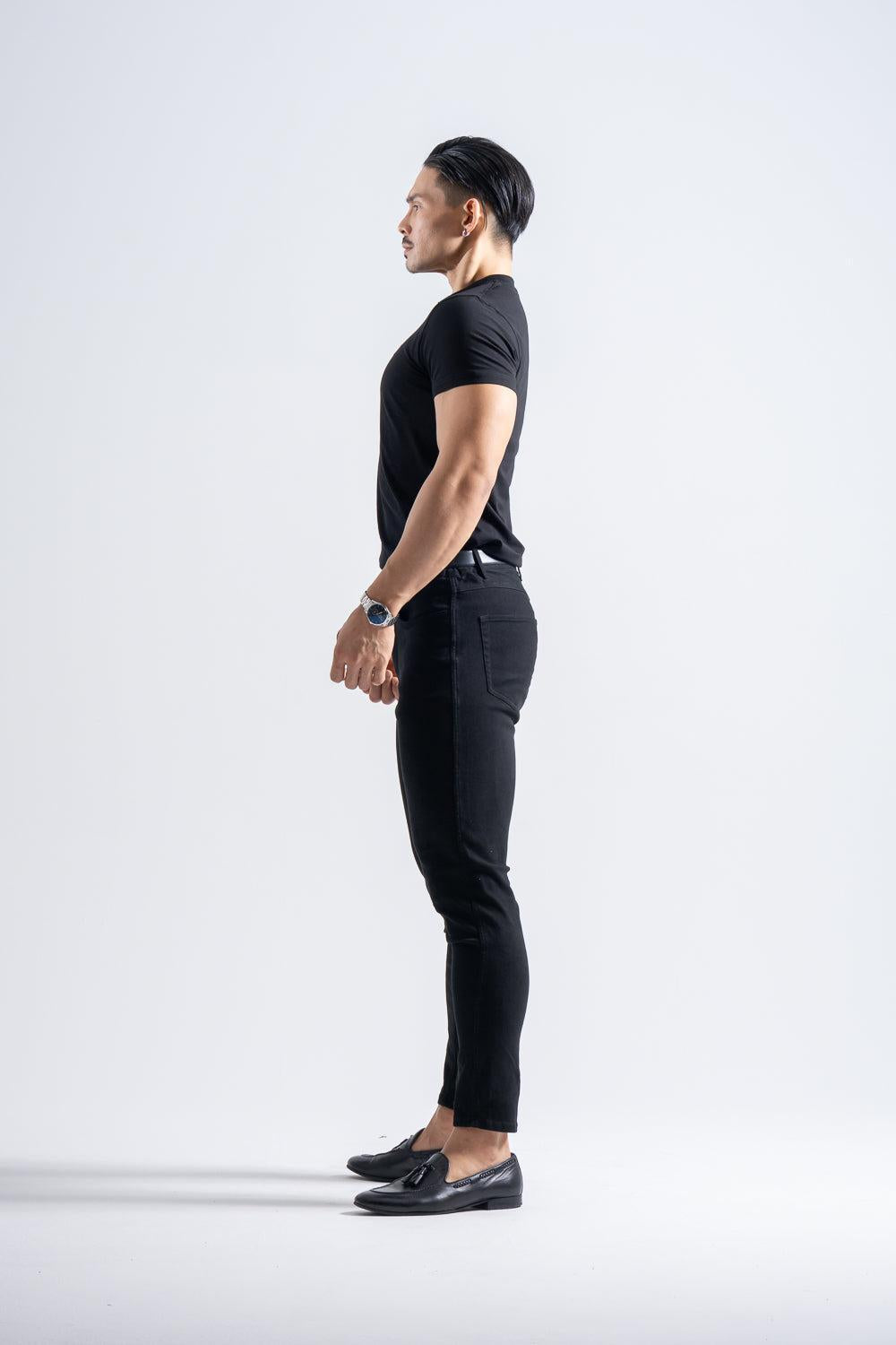 【NEW ARRIVAL】 エッジフォルム キーネック半袖T