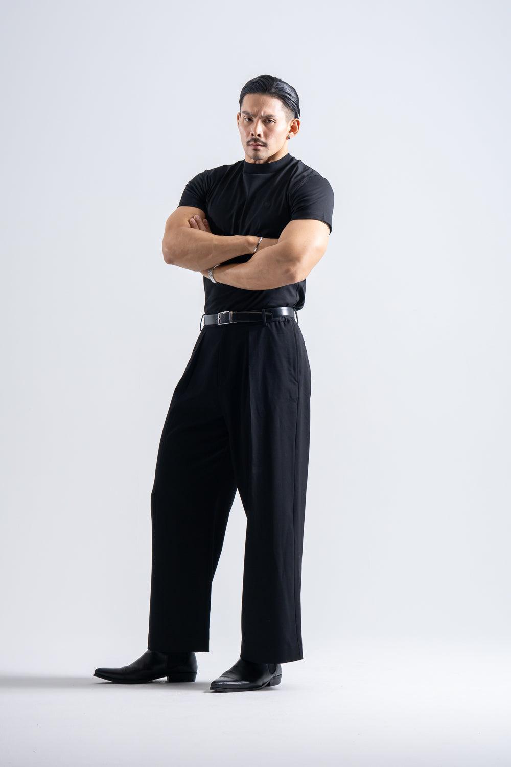 シャドウエンブレム モックネックTシャツ