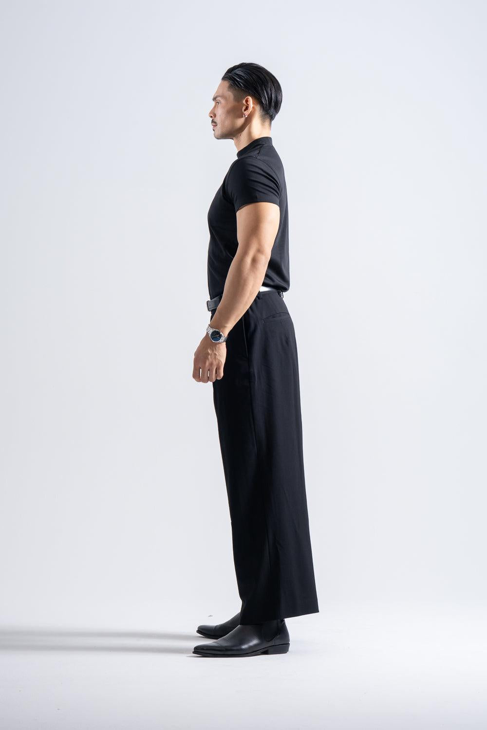 シャドウエンブレム モックネックTシャツ