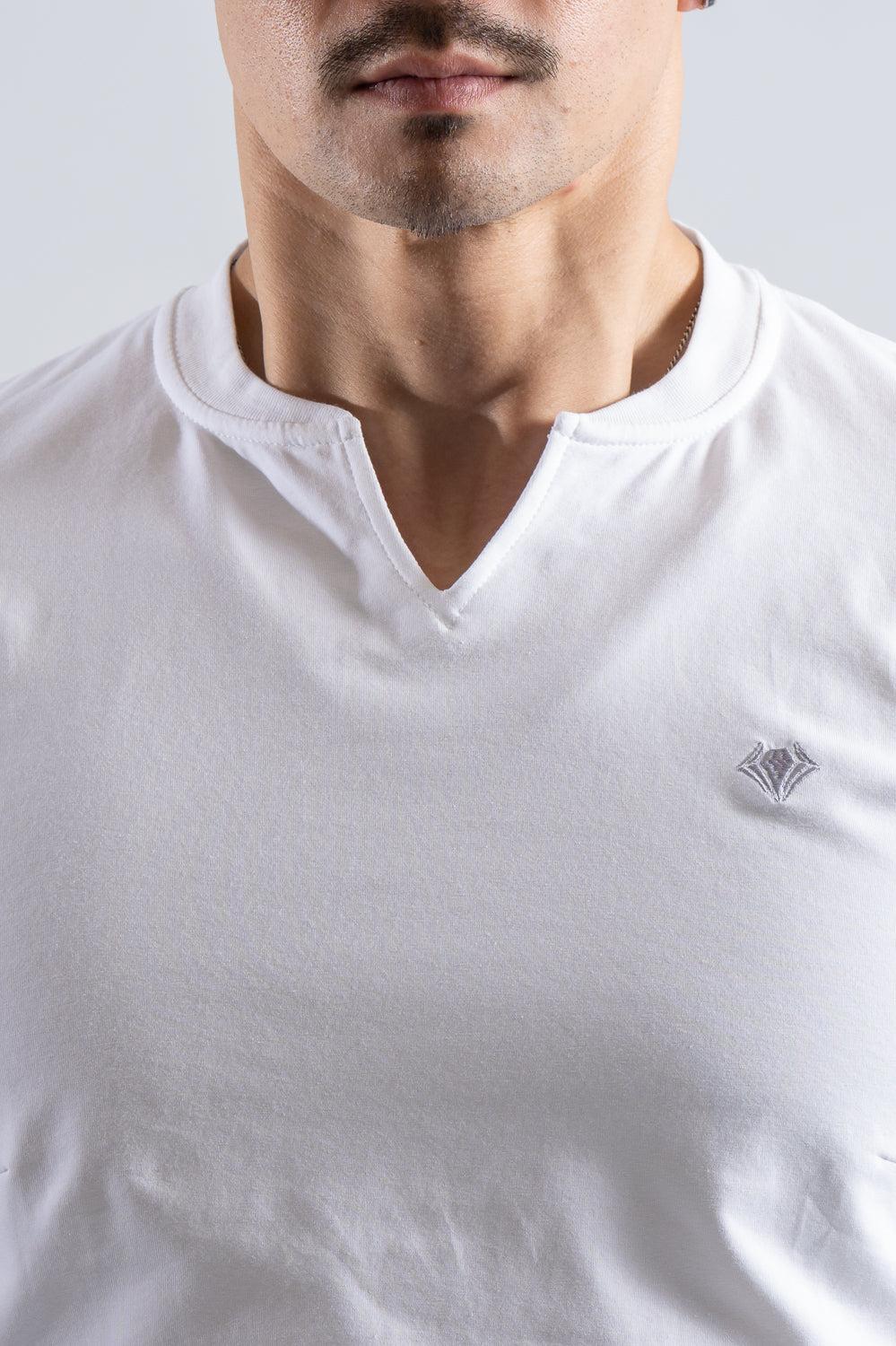 【NEW ARRIVAL】 エッジフォルム キーネック半袖T