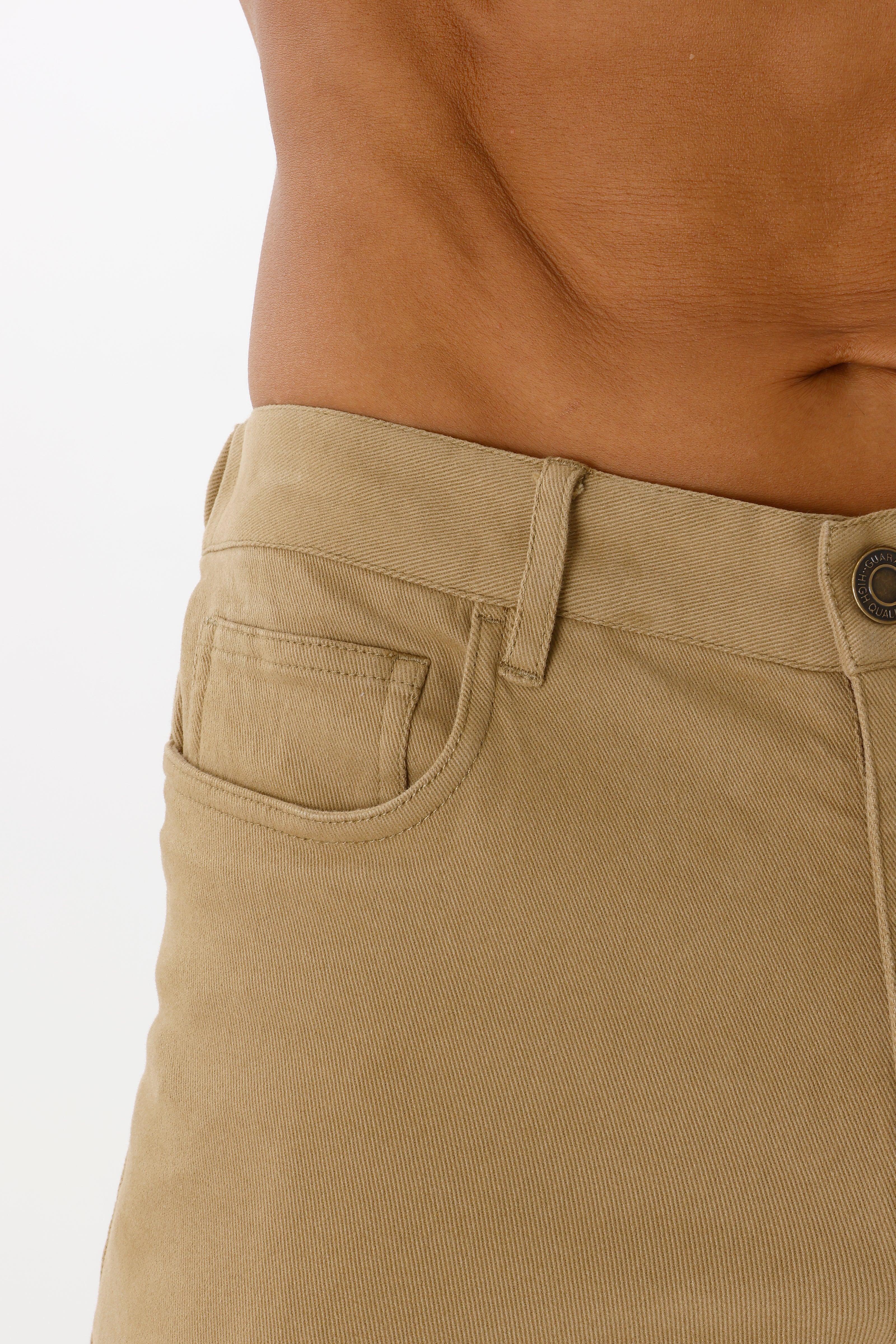 【強靭な脚がカッコ良い】 ハイストレッチスリムパンツ