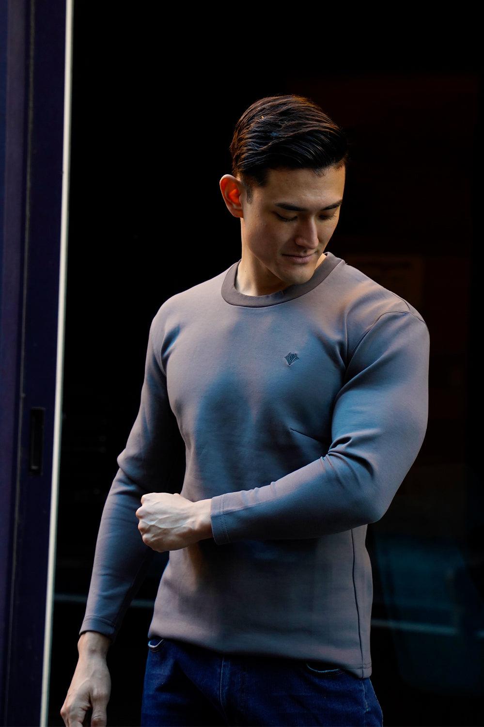 Flex Emblem Long-Sleeve Tee