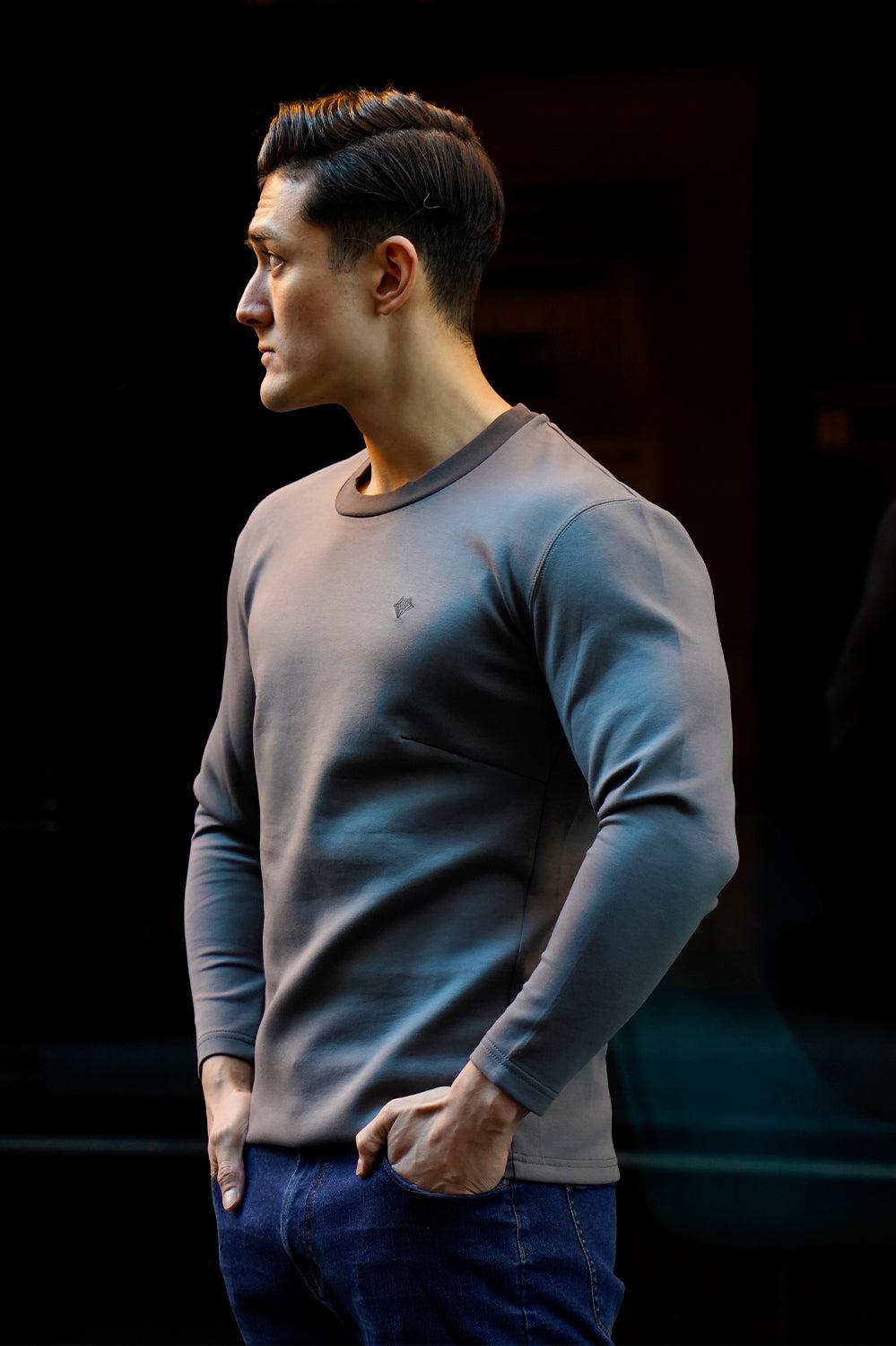 Flex Emblem Long-Sleeve Tee