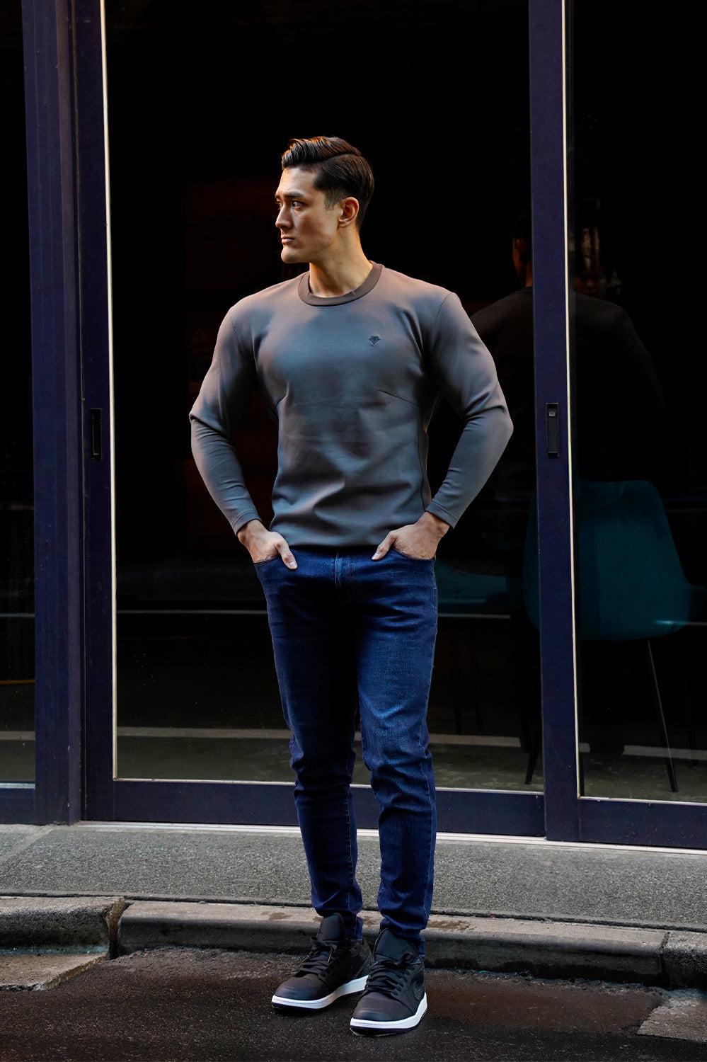 Flex Emblem Long-Sleeve Tee