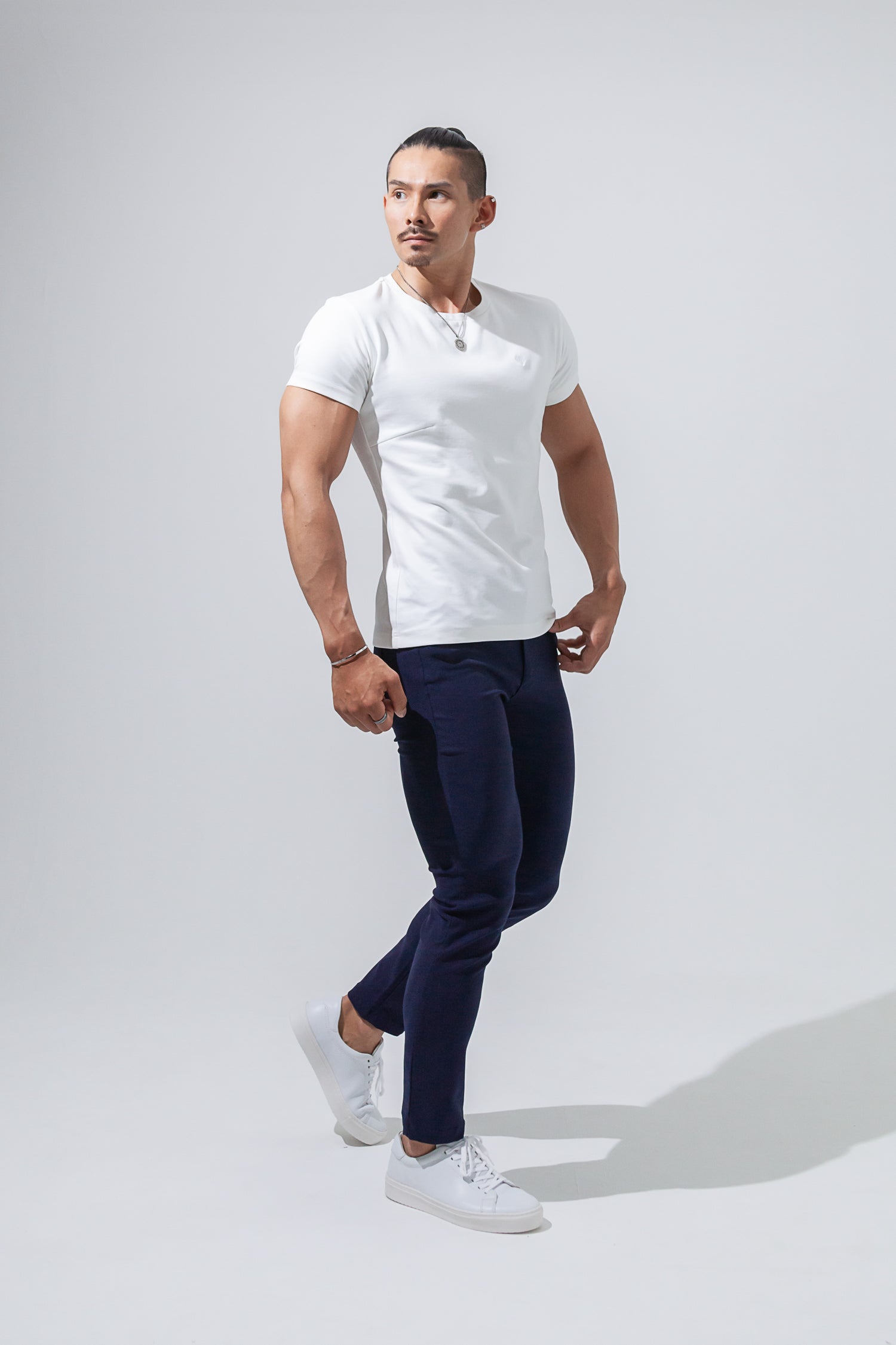 【売れ筋No.1 Tシャツ】 シャドウエンブレムTシャツ