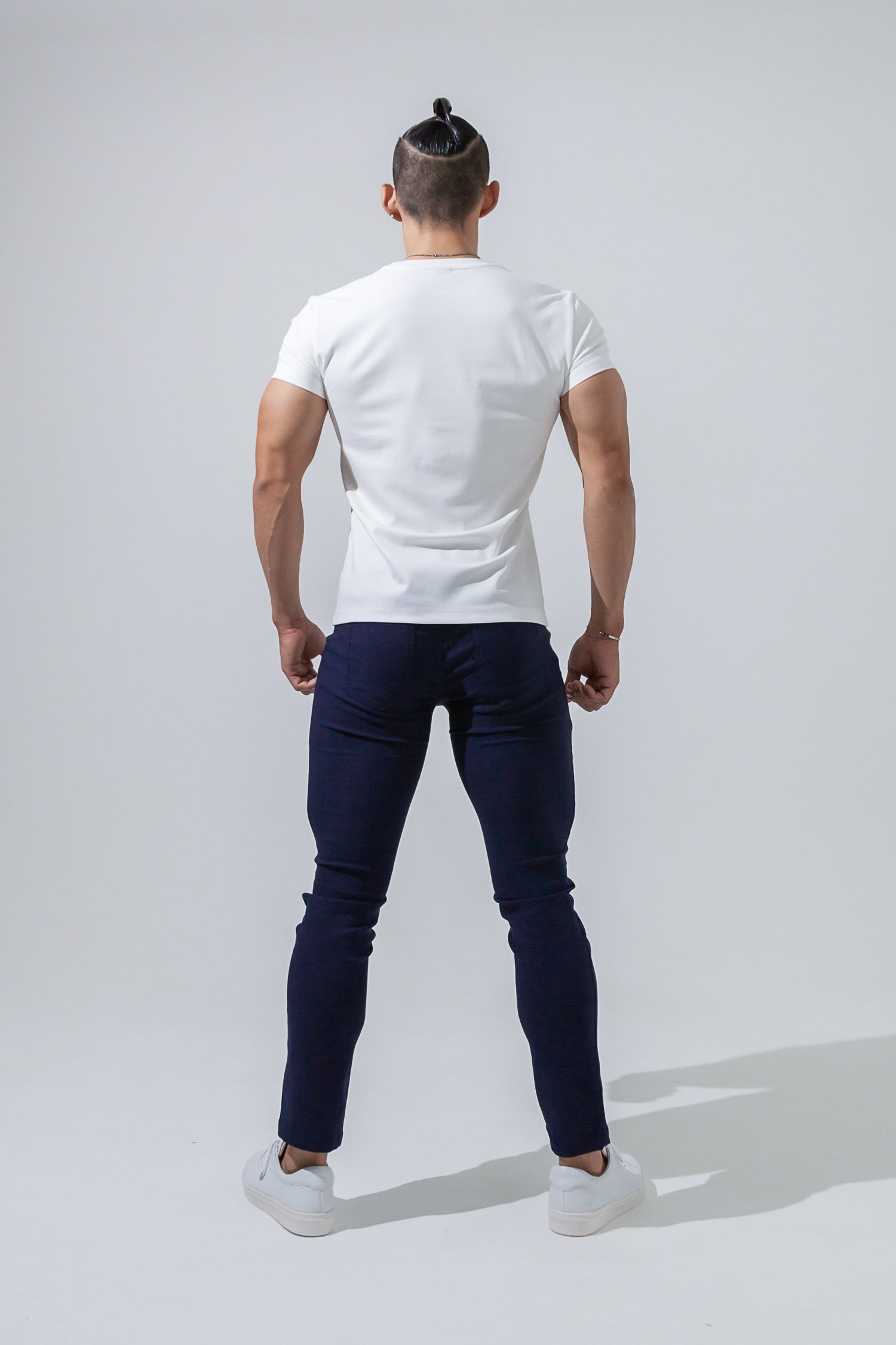 【売れ筋No.1 Tシャツ】 シャドウエンブレムTシャツ