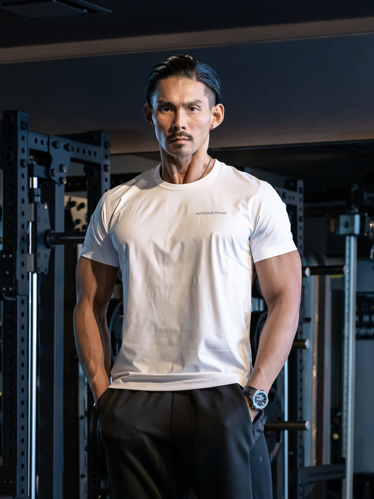 ホワイト 185cm 84kg Lサイズ着用