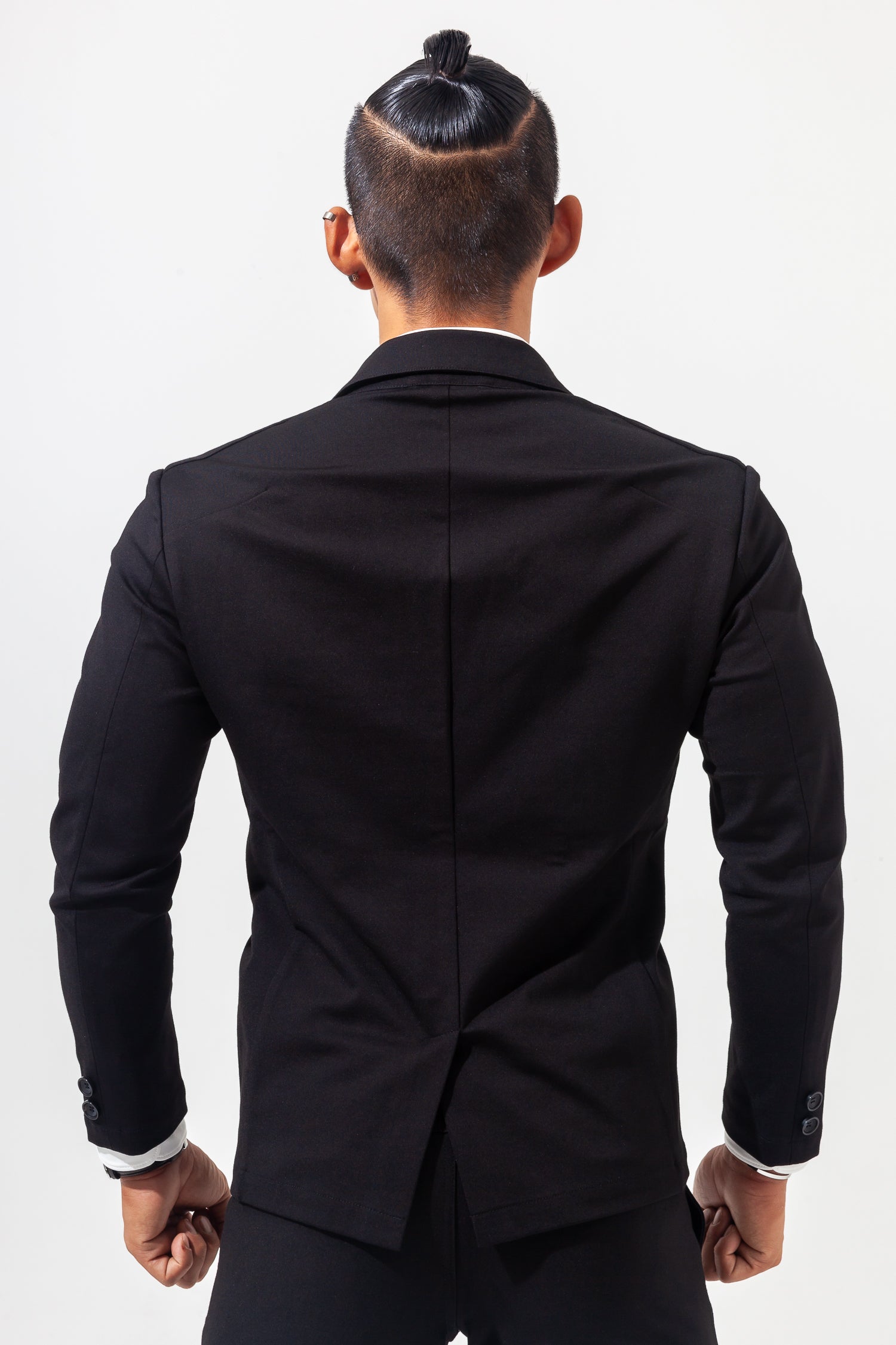 【想像以上のフィット感】 ハイパーストレッチジャケット ブラック