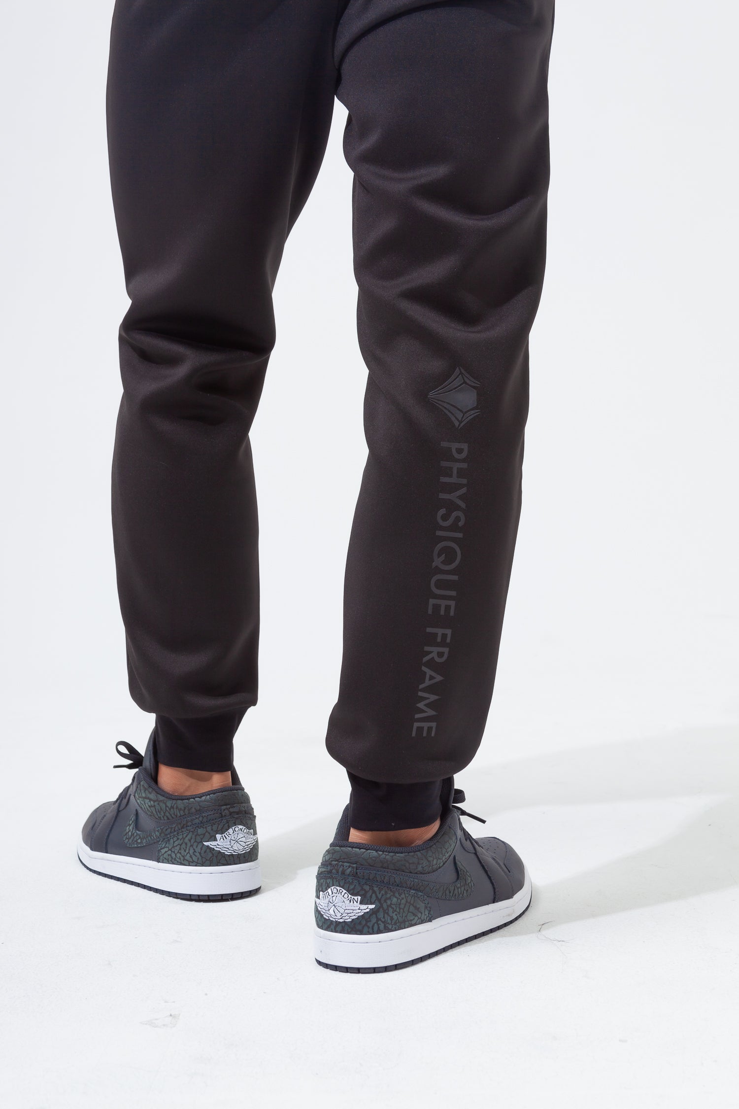 Signature Edition Joggers
