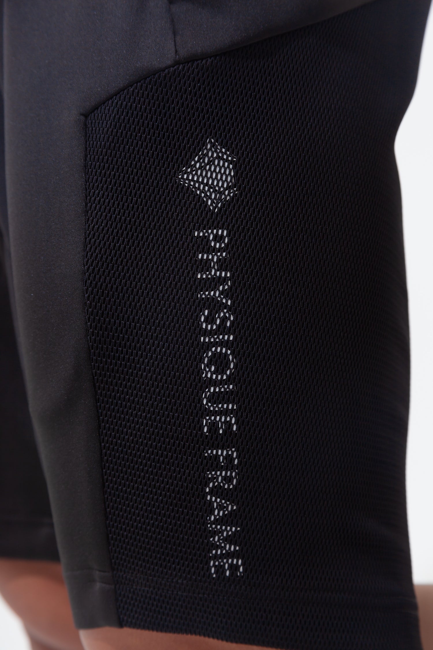 《在庫XL以上のみ》 《サイズ交換不可》 Logo Active Shorts