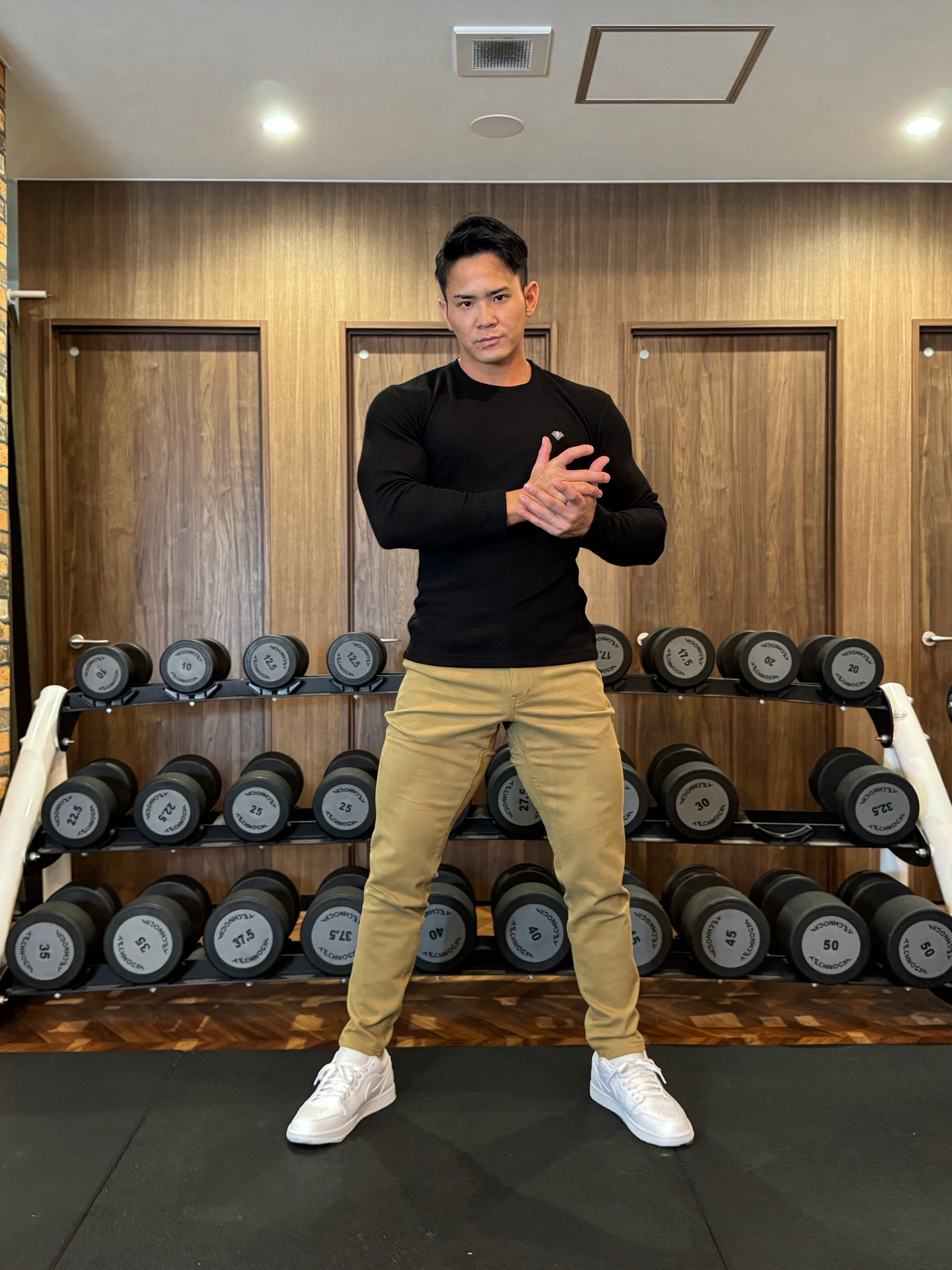 【強靭な脚がカッコ良い】 ハイストレッチスリムパンツ