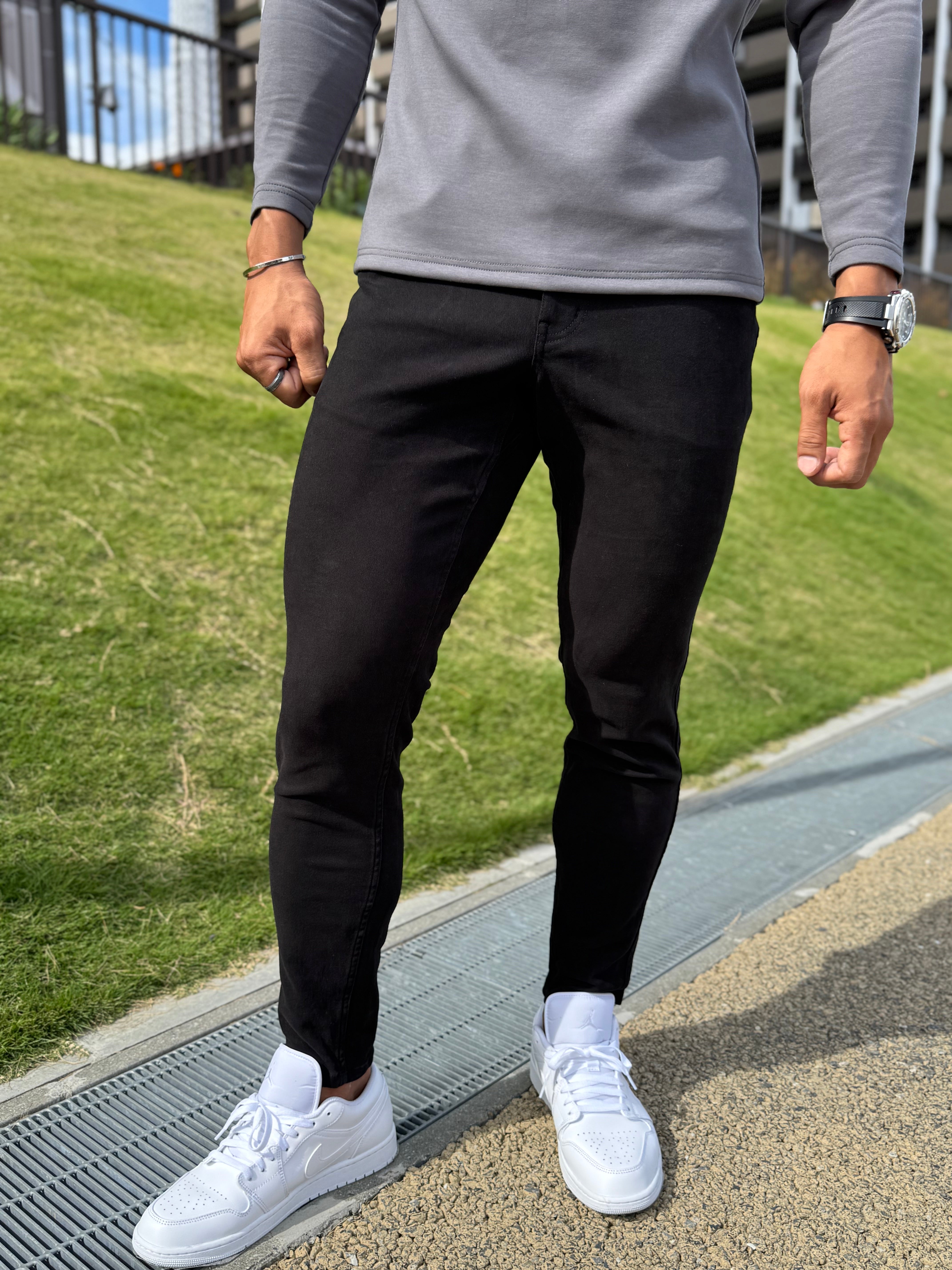 【強靭な脚がカッコ良い】 ハイストレッチスリムパンツ