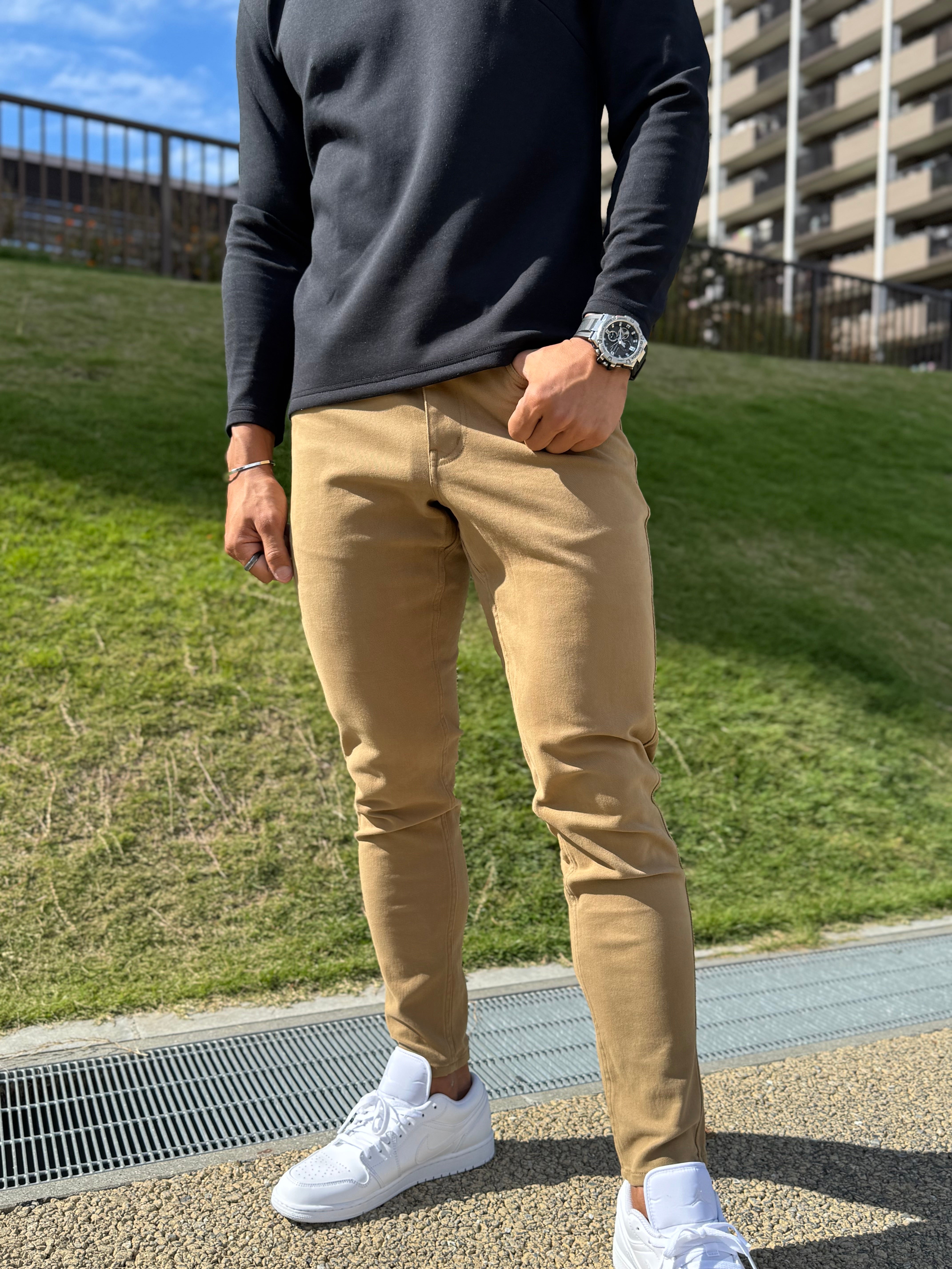 【強靭な脚がカッコ良い】 ハイストレッチスリムパンツ