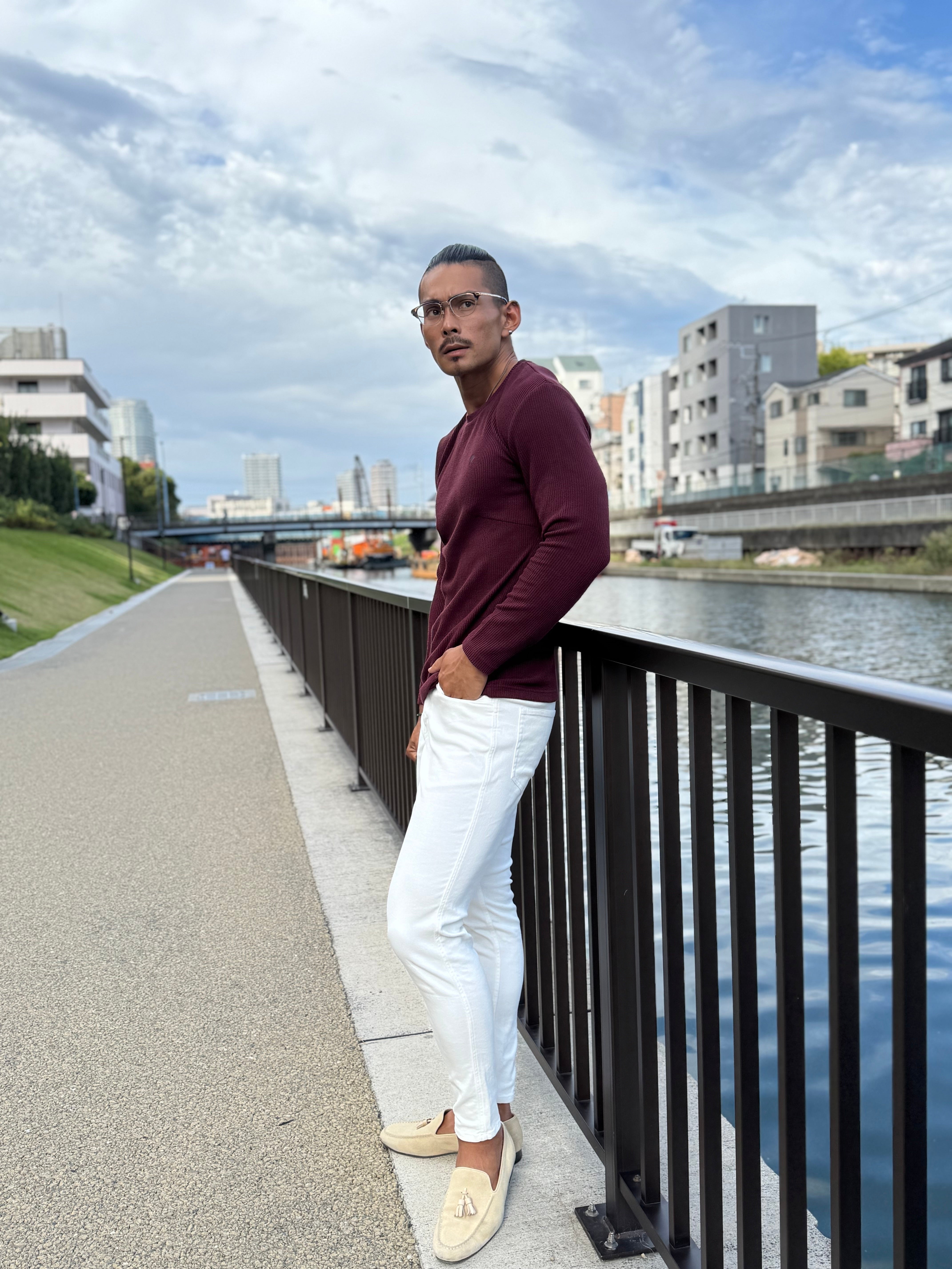 【強靭な脚がカッコ良い】 ハイストレッチスリムパンツ