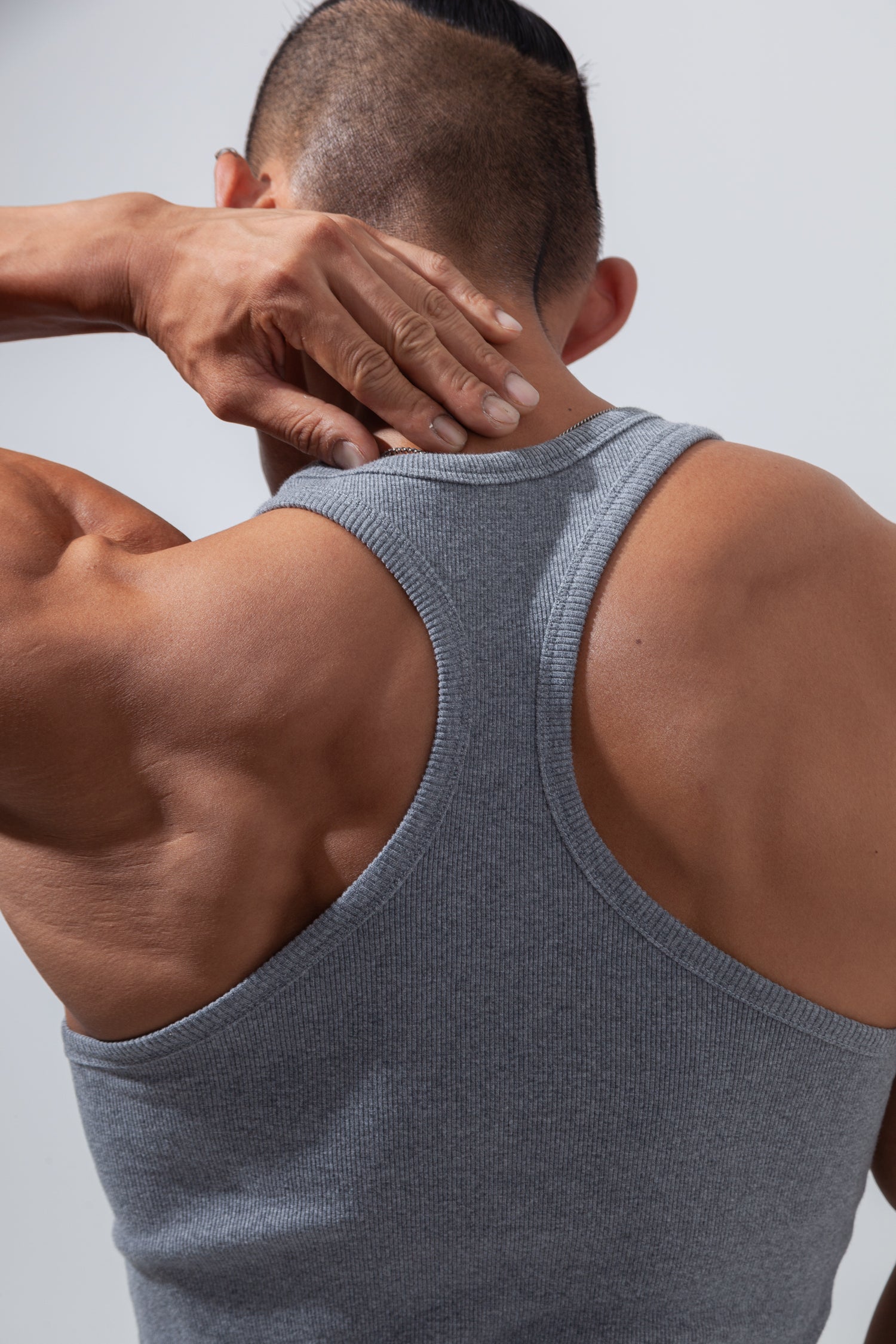 《在庫XXLのみ》 《サイズ交換不可》 Rib Emblem Y-Tank - GRAY