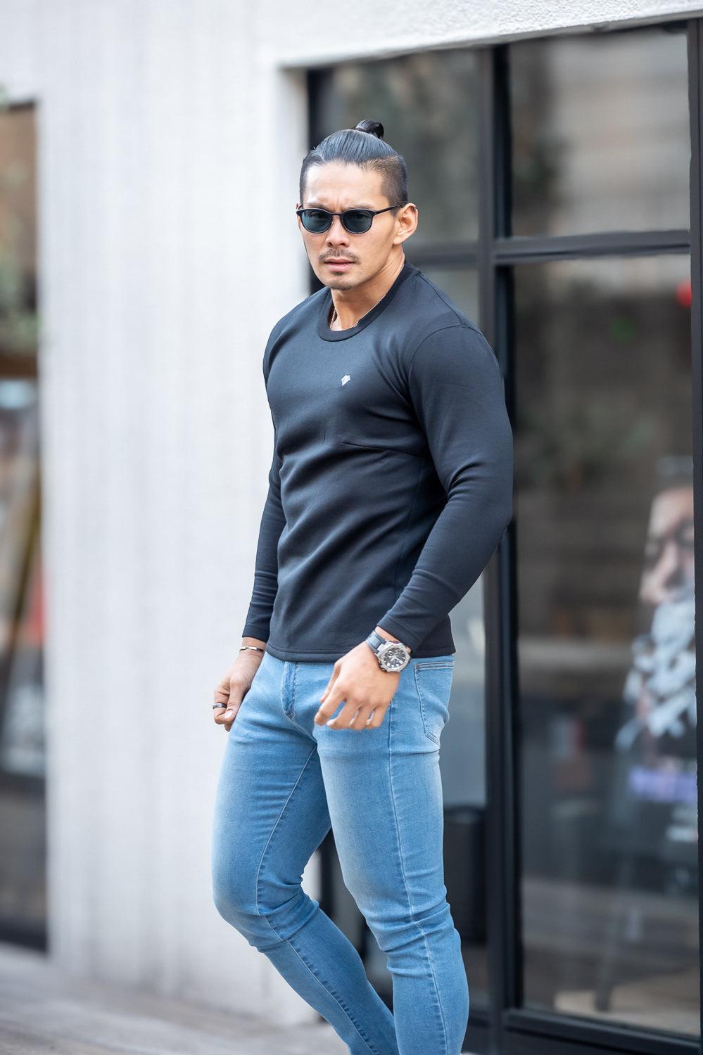 Flex Emblem Long-Sleeve Tee