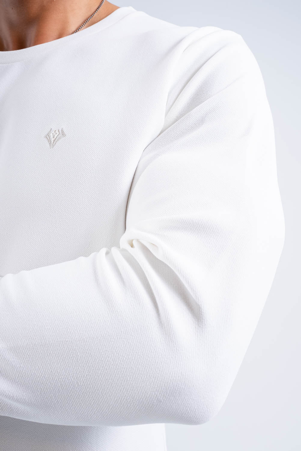 【NEW】 Hybrid Tee Long Sleeve - WHITE