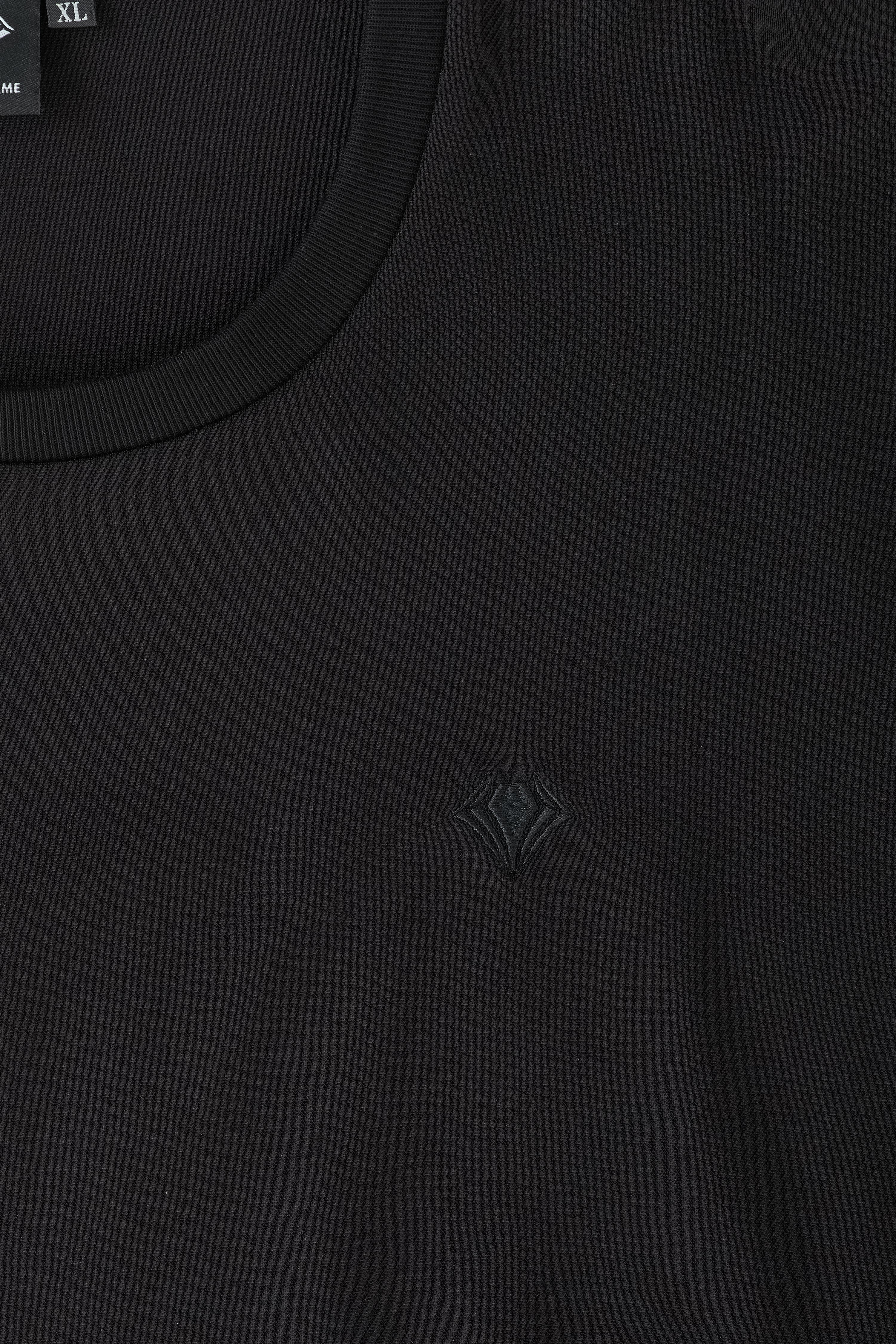 【NEW ARRIVAL】   シャドウエンブレム長袖T