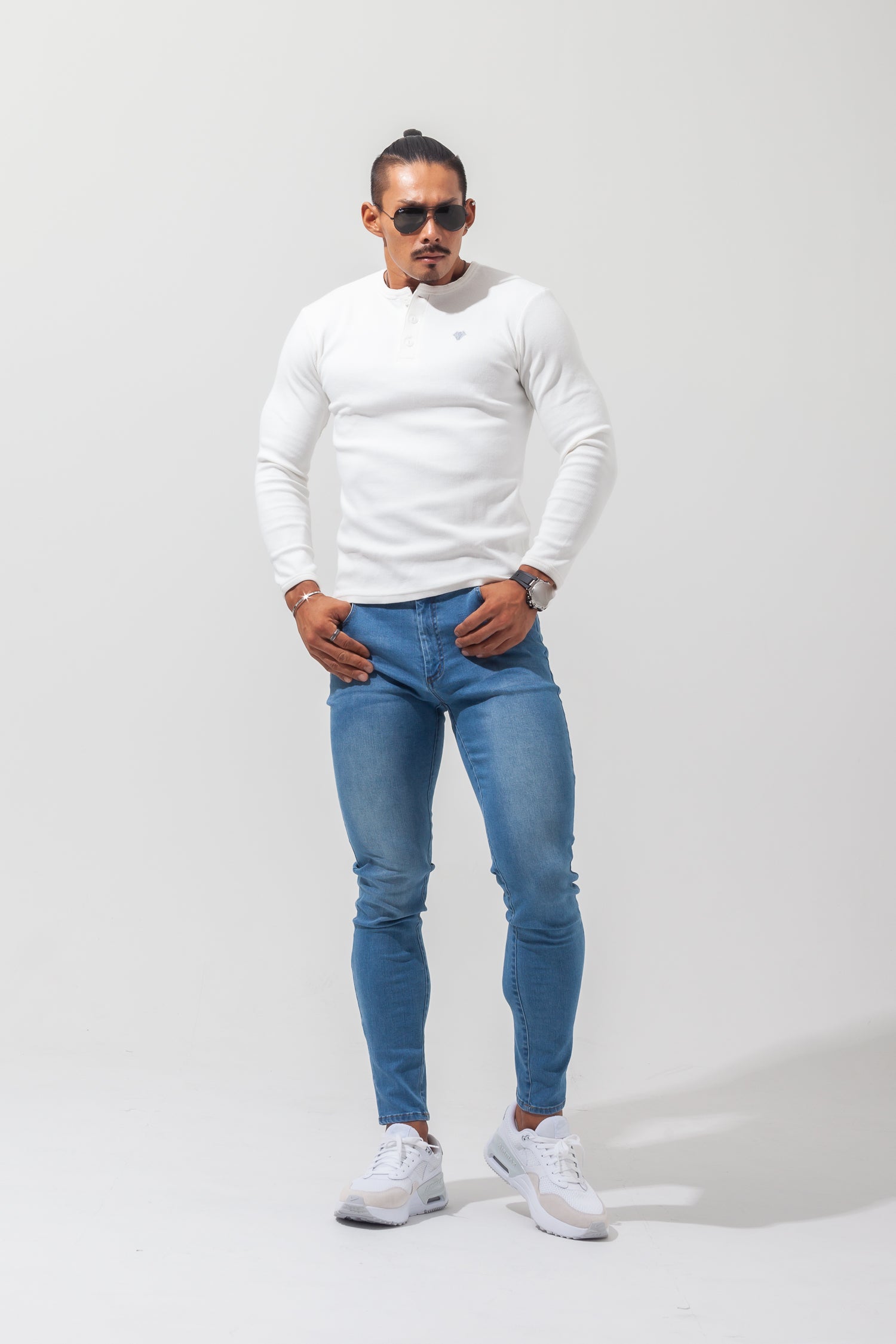【RE-ARRIVAL】   Henley Neck Long-Sleeve Tee