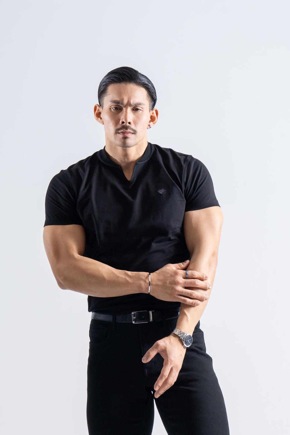 【NEW ARRIVAL】   エッジフォルム   キーネック半袖T