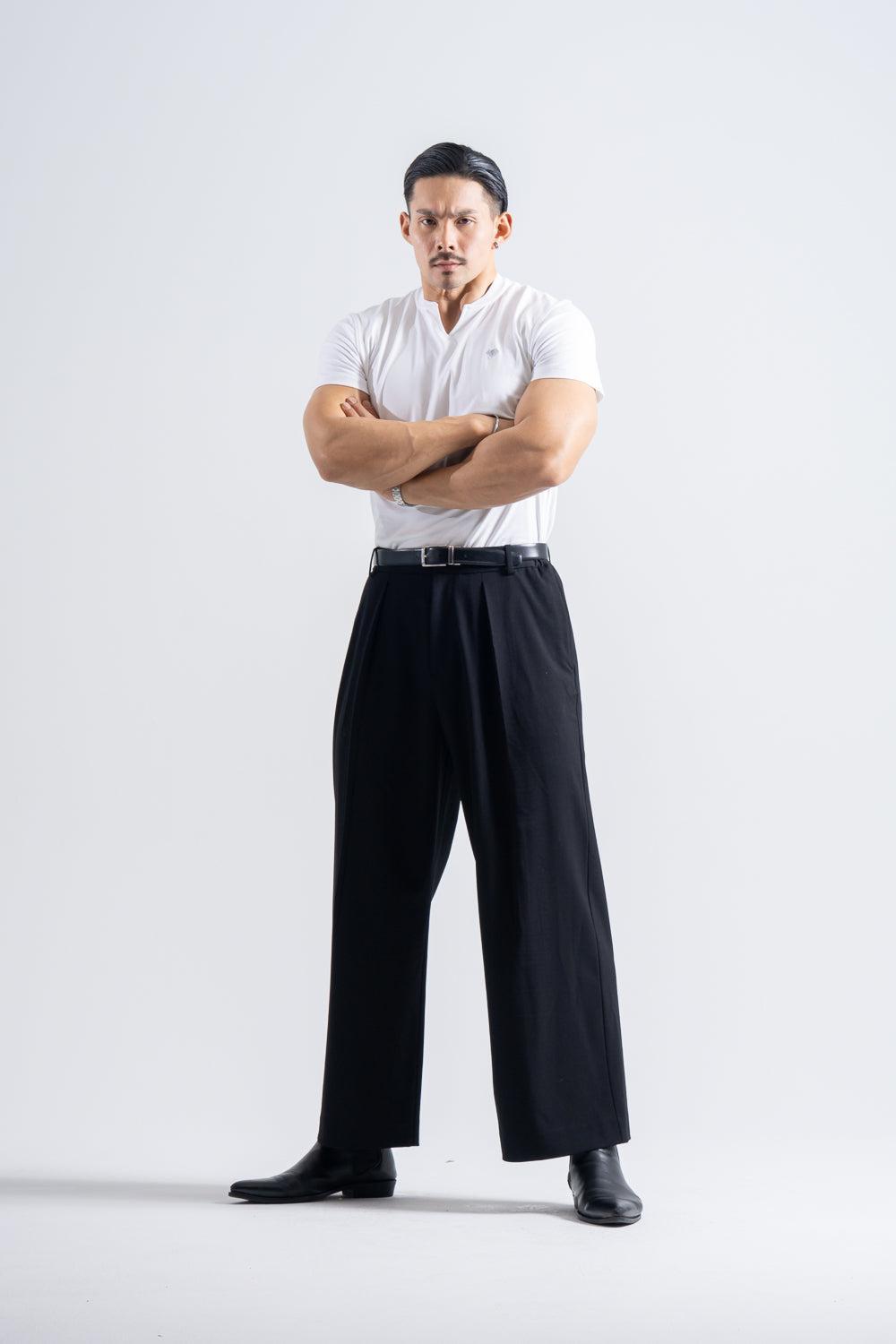 【NEW ARRIVAL】   エッジフォルム   キーネック半袖T