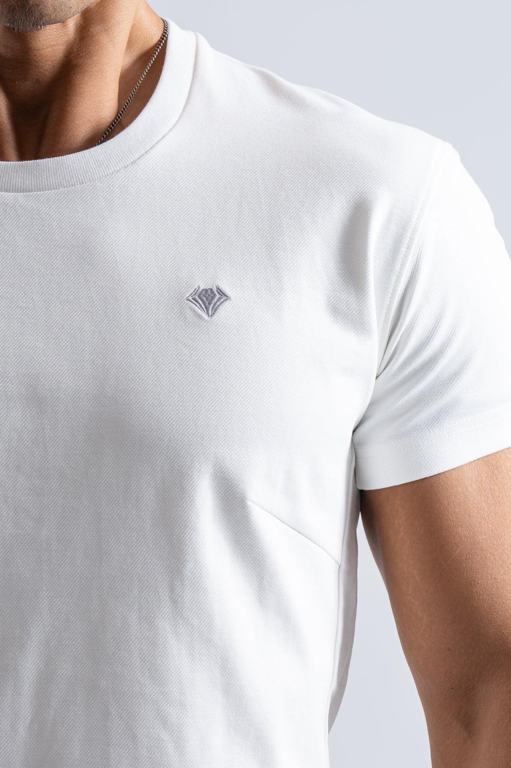 エンブレムTシャツ   - ホワイト