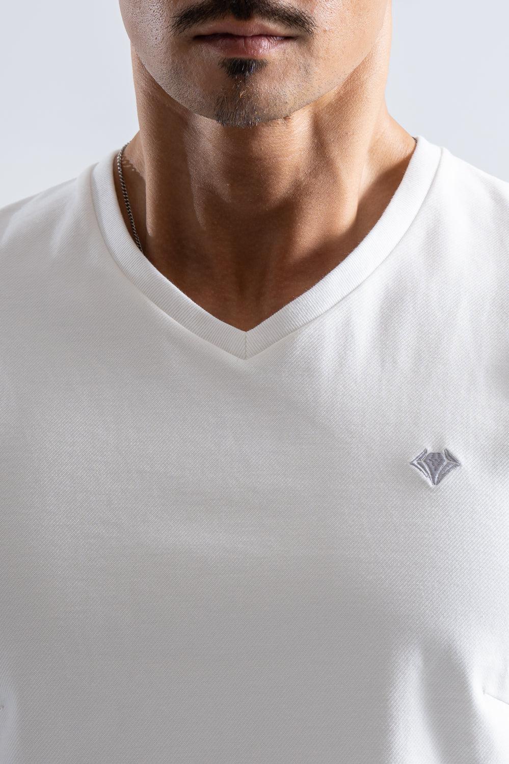 エンブレムTシャツ   - ホワイト