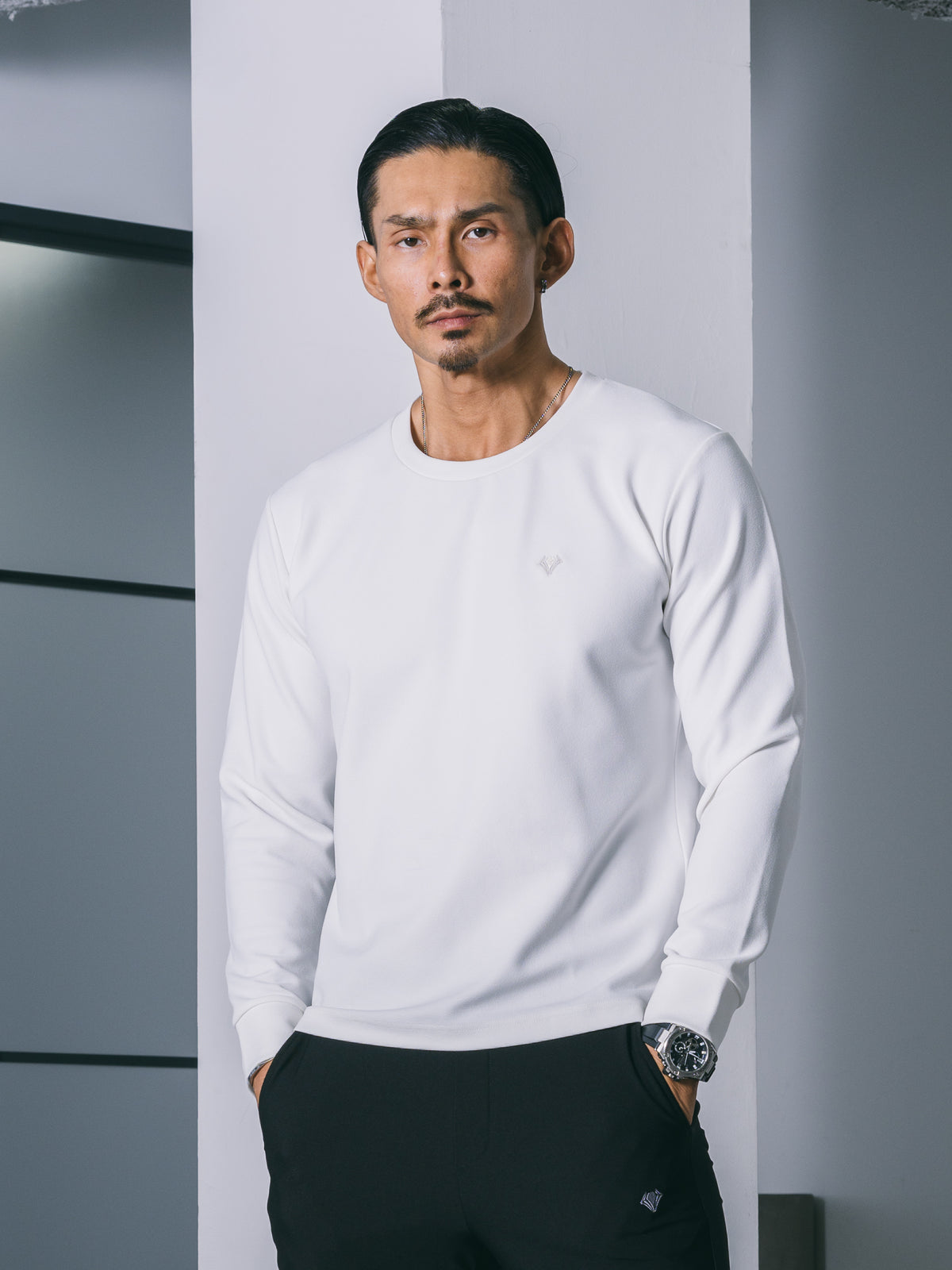 【NEW ARRIVAL】   ハイブリッドフォルム長袖T