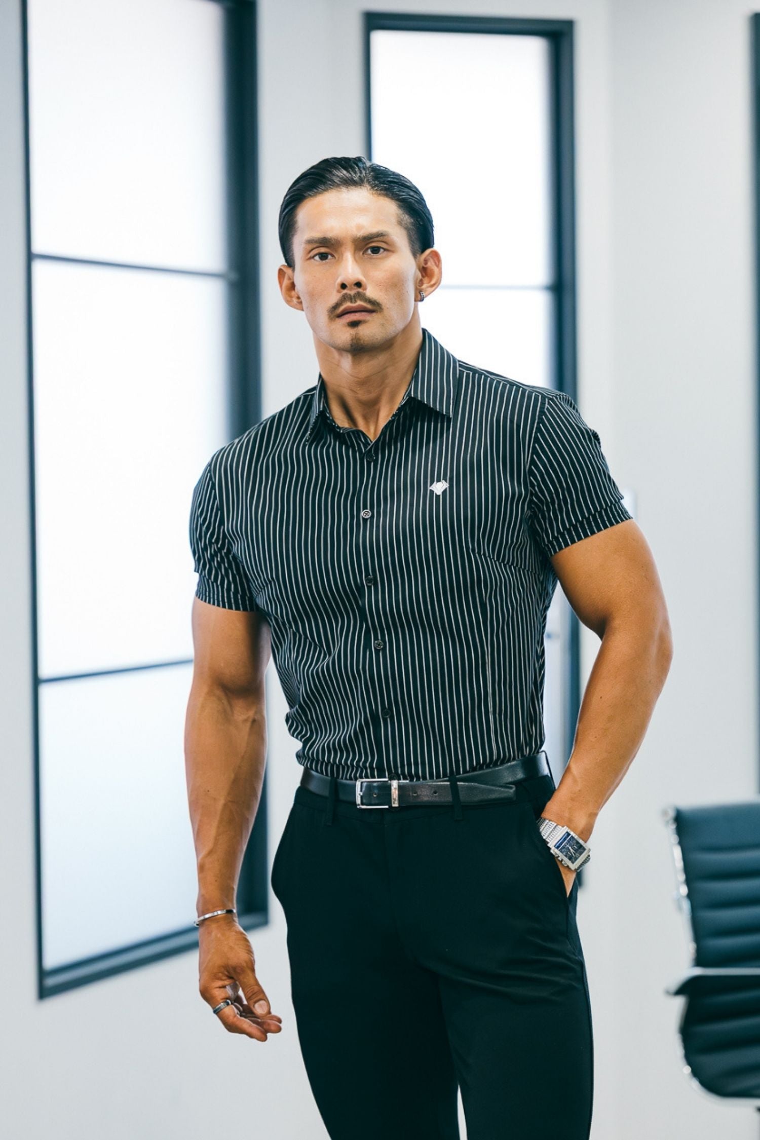 未使用新品2枚で定価約15000円 PHYSIQUE FRAME TシャツM 黒 PHYSIQUE FRAME | フィジークフレーム | 鍛える男を、いちばん魅力的に