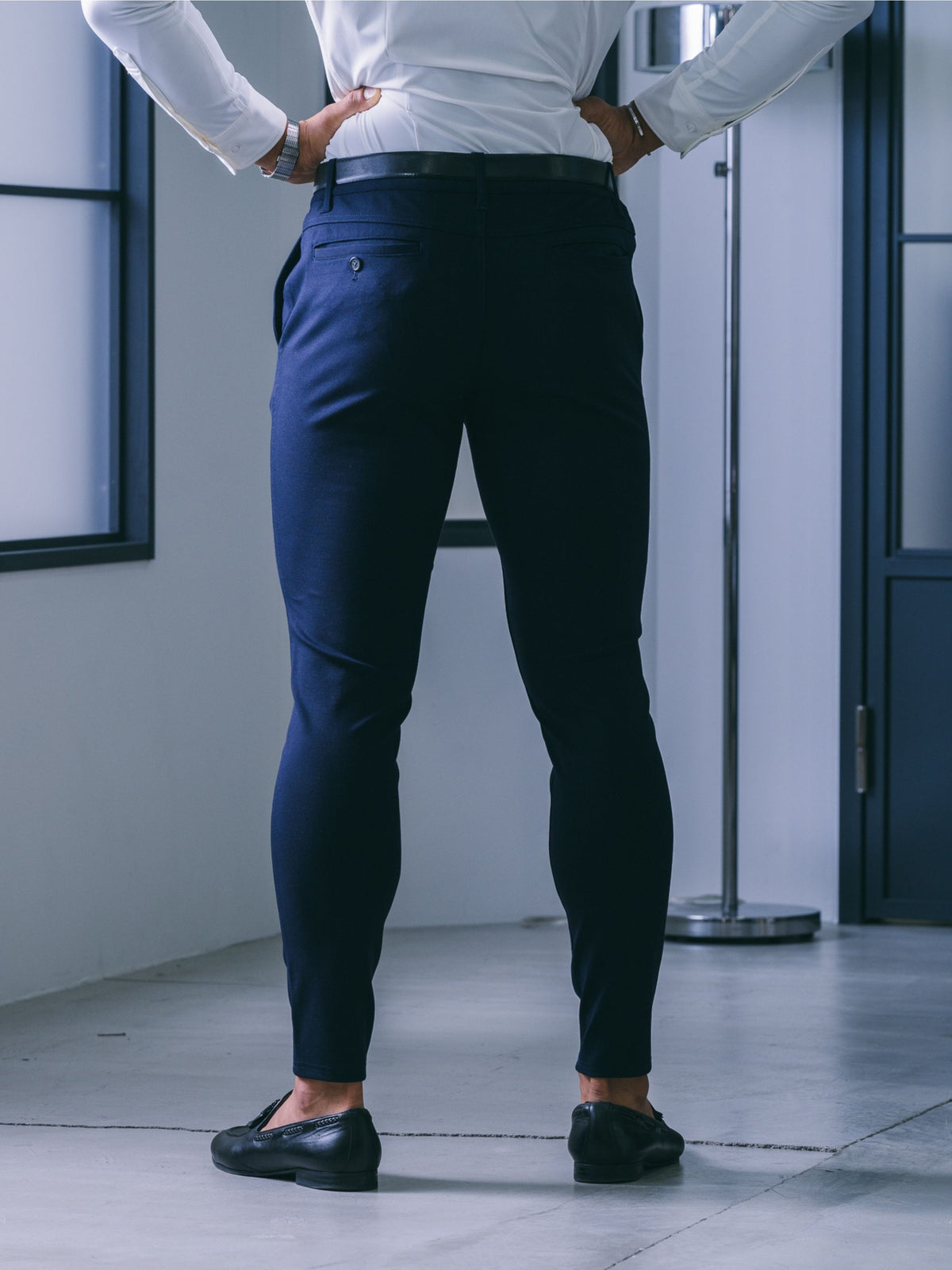 【脚がキレイに見える】  ハイパーストレッチパンツ