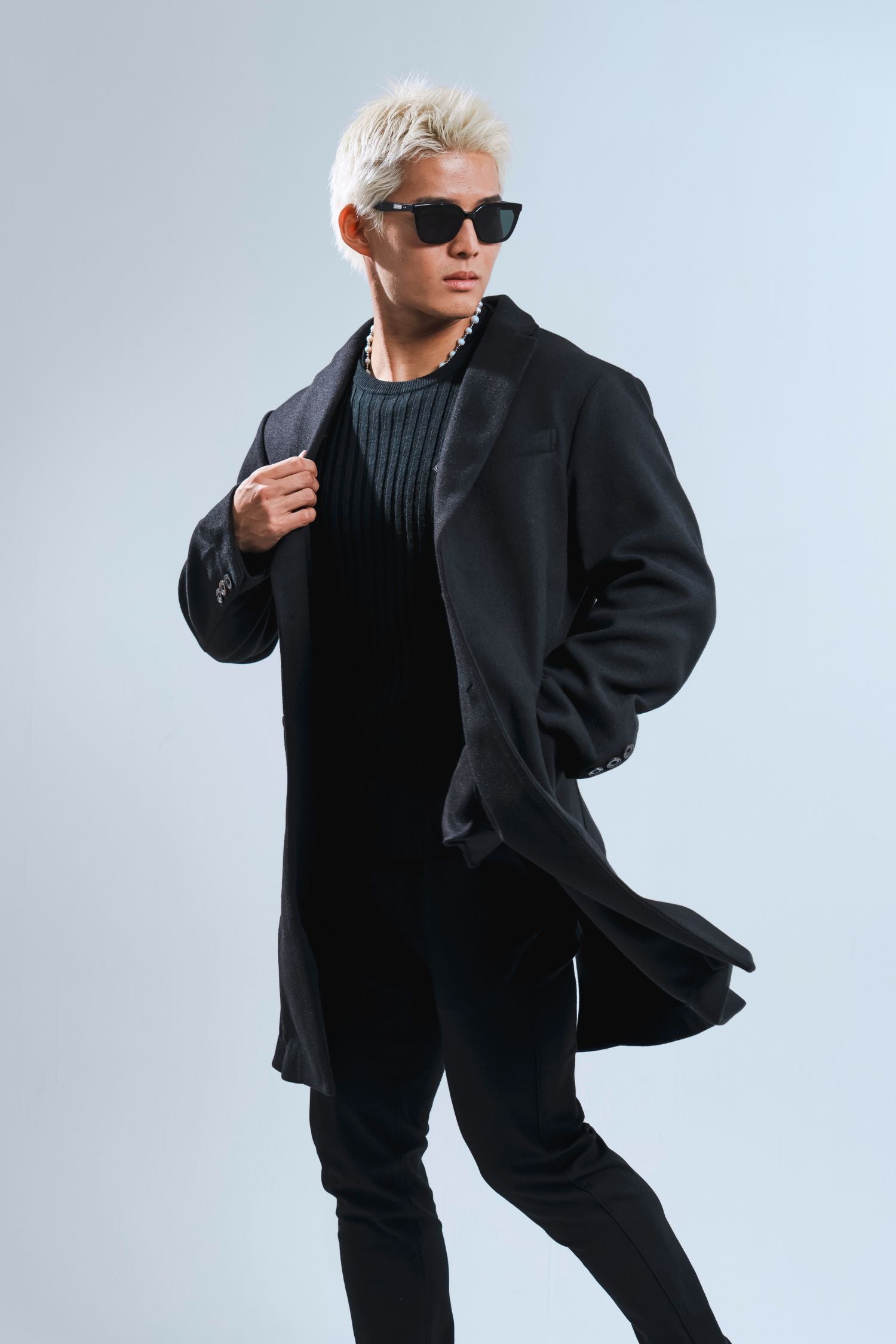 鍛えた体がサマになる】 ストレッチ チェスターコート